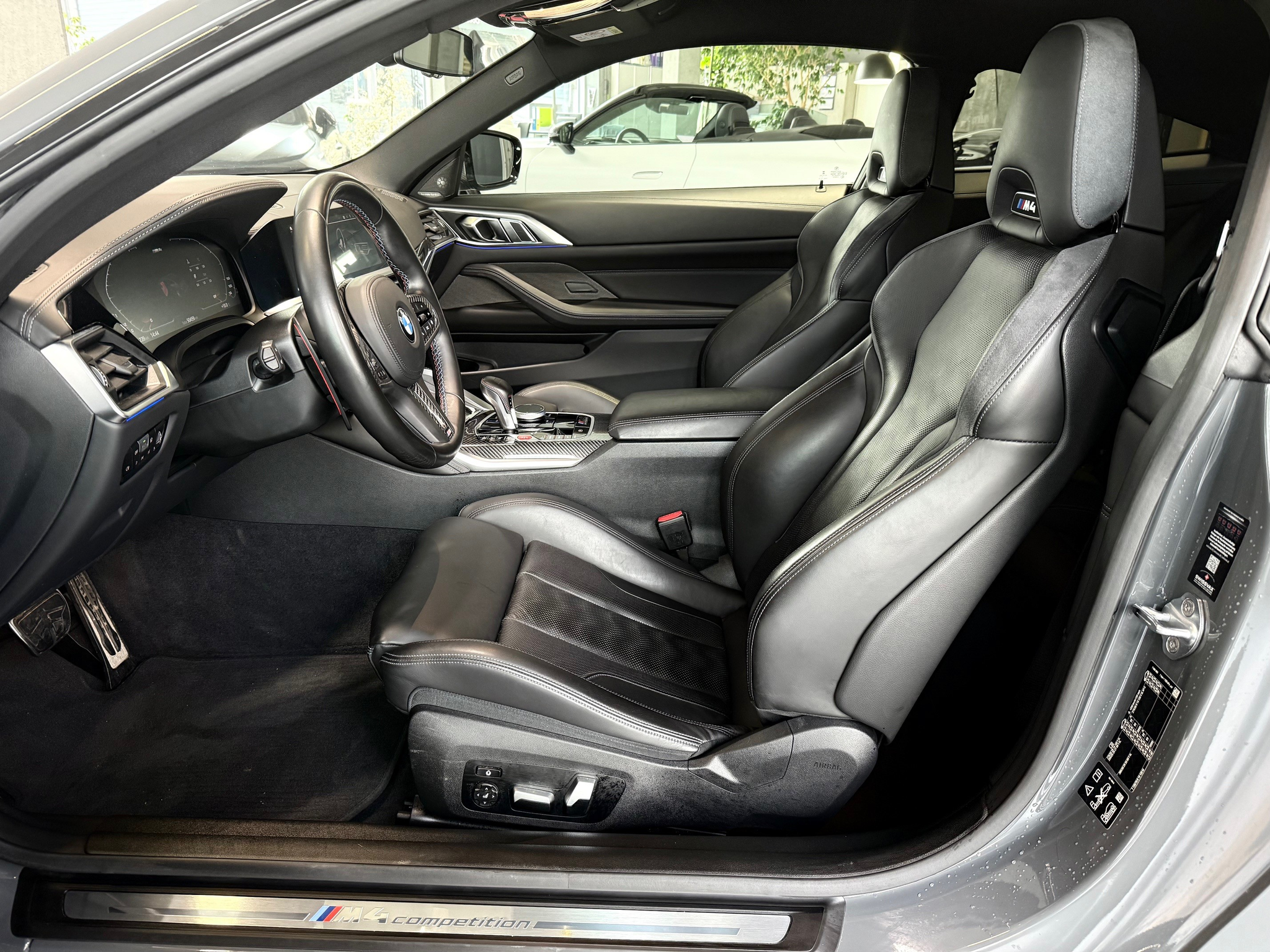 listing desktop thumbnail image 10