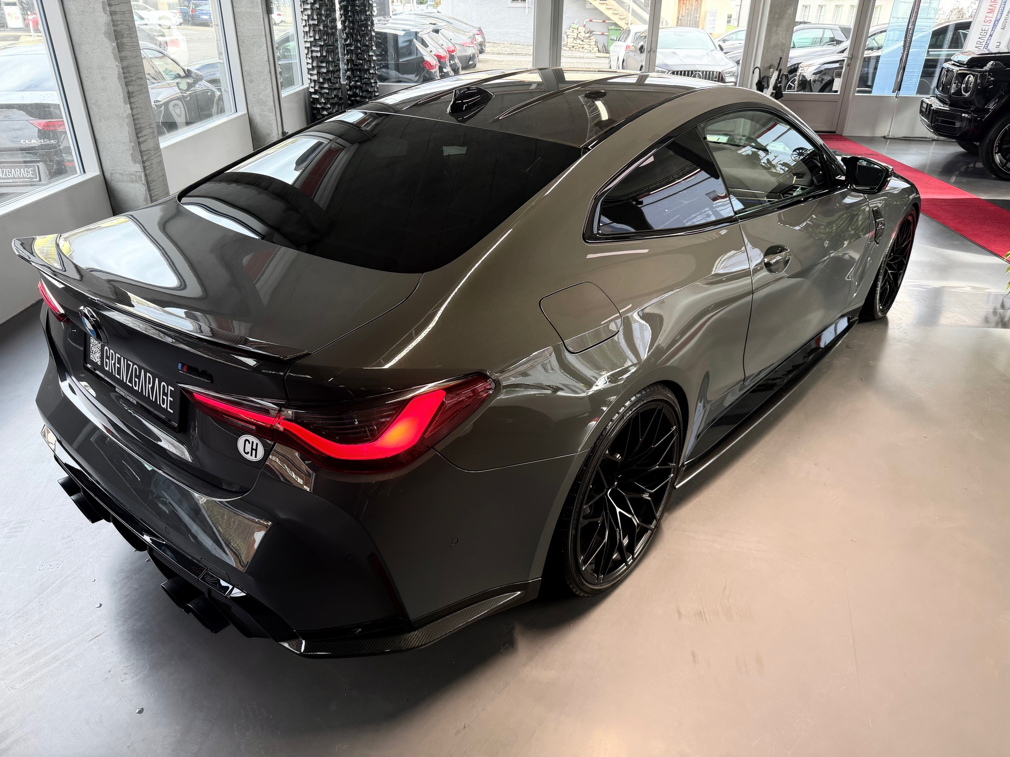 listing desktop thumbnail image 8