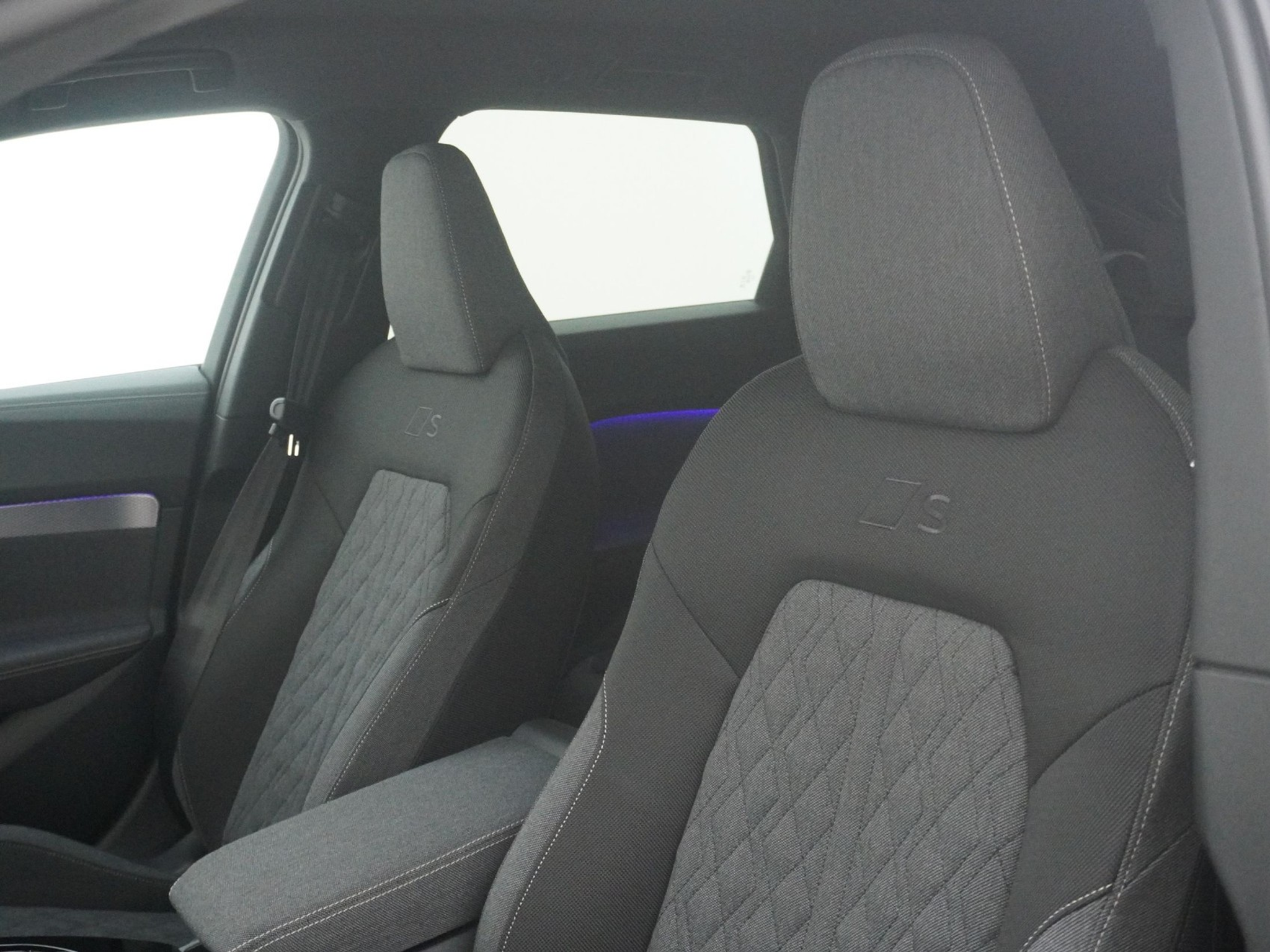 listing desktop thumbnail image 13