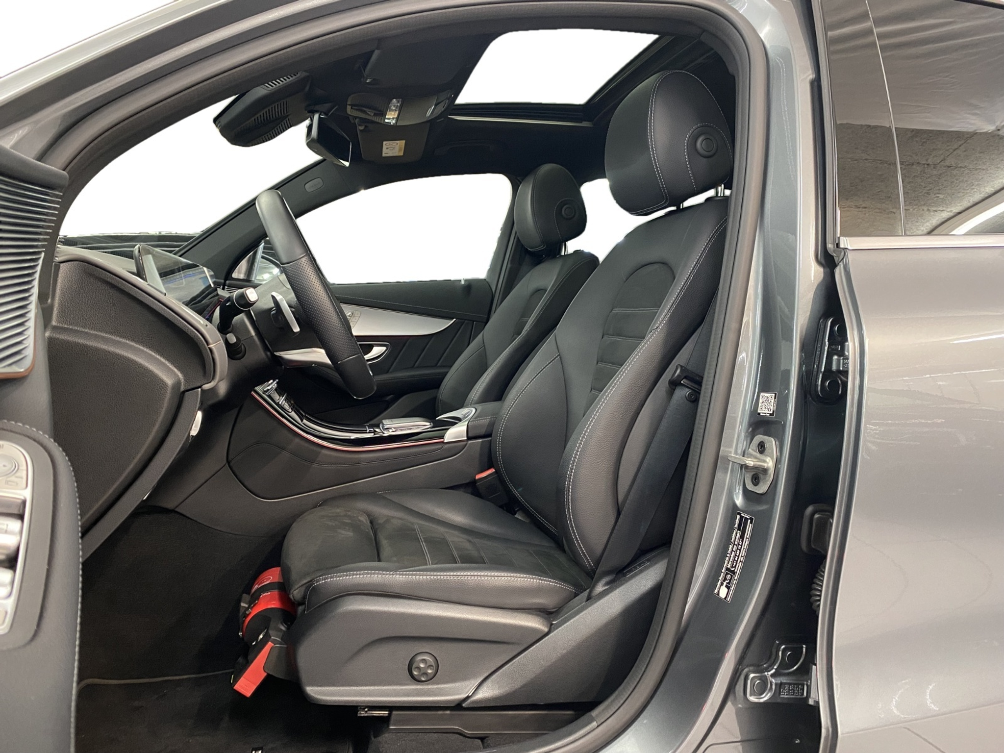 listing desktop thumbnail image 6