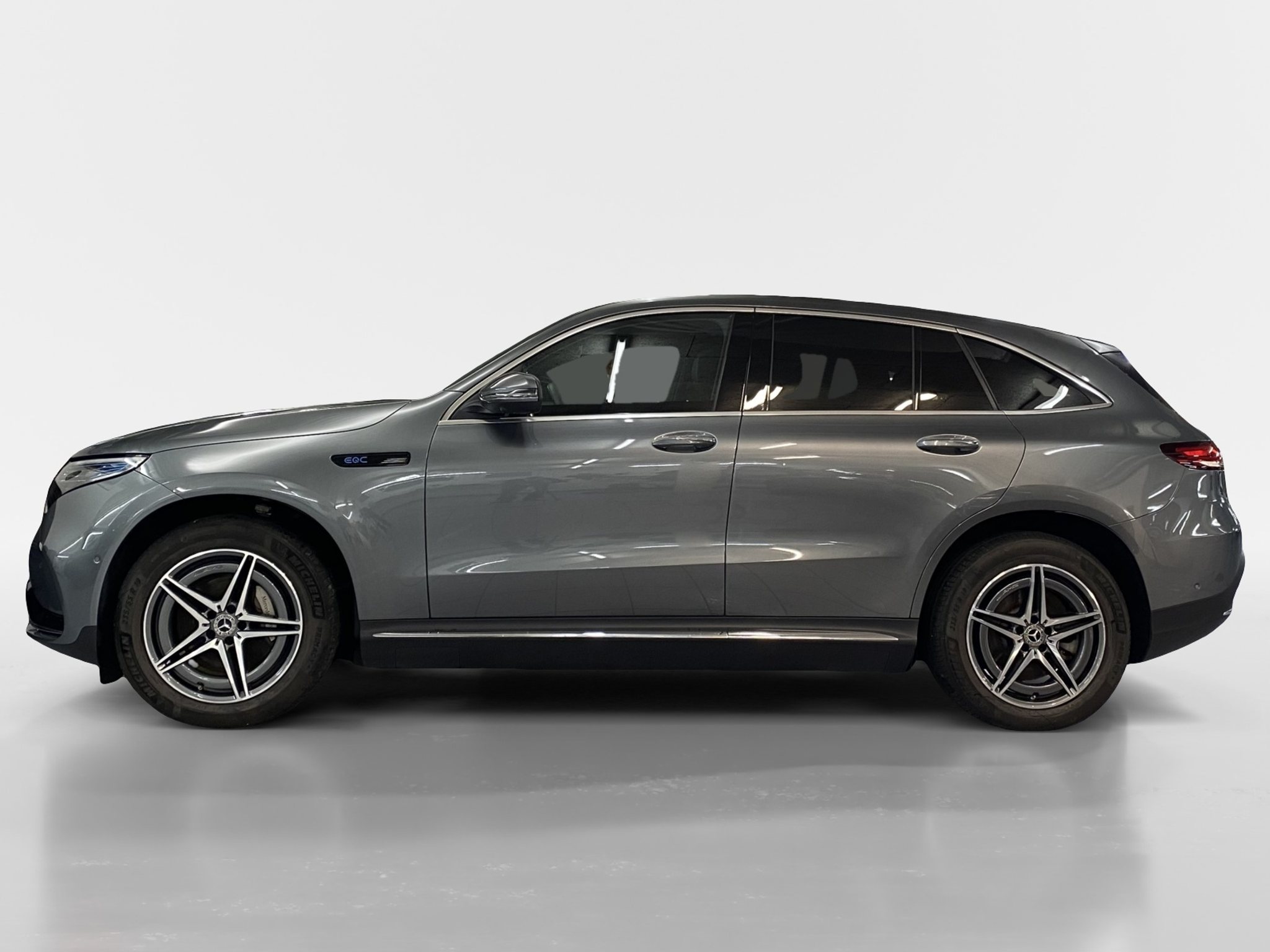 listing desktop thumbnail image 2