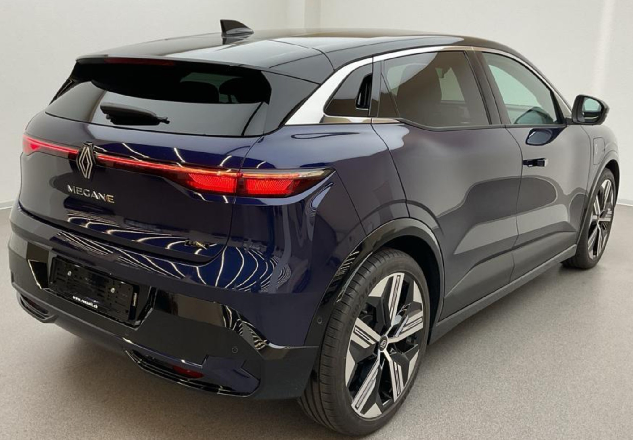 car-image-1