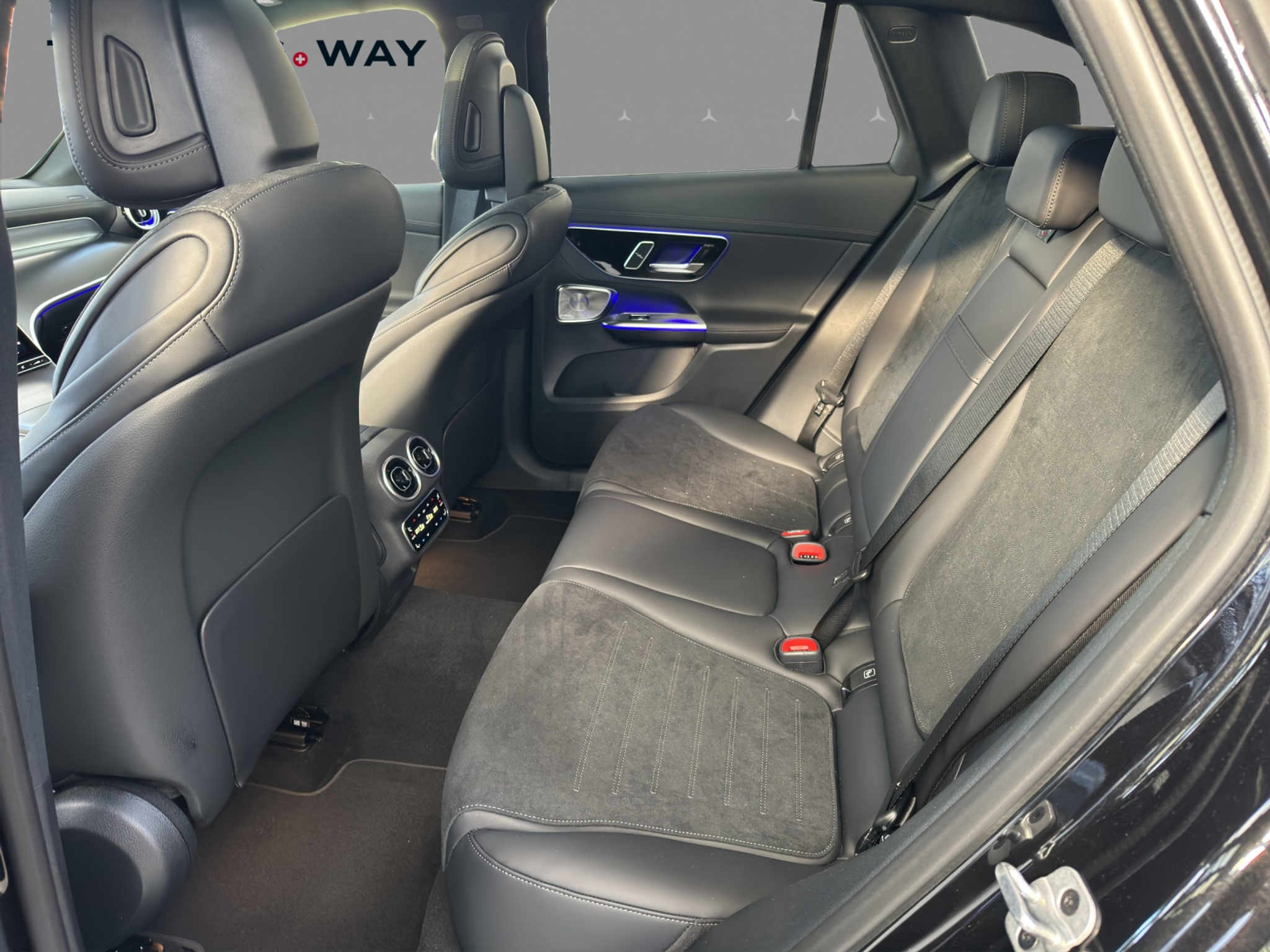 listing desktop thumbnail image 15