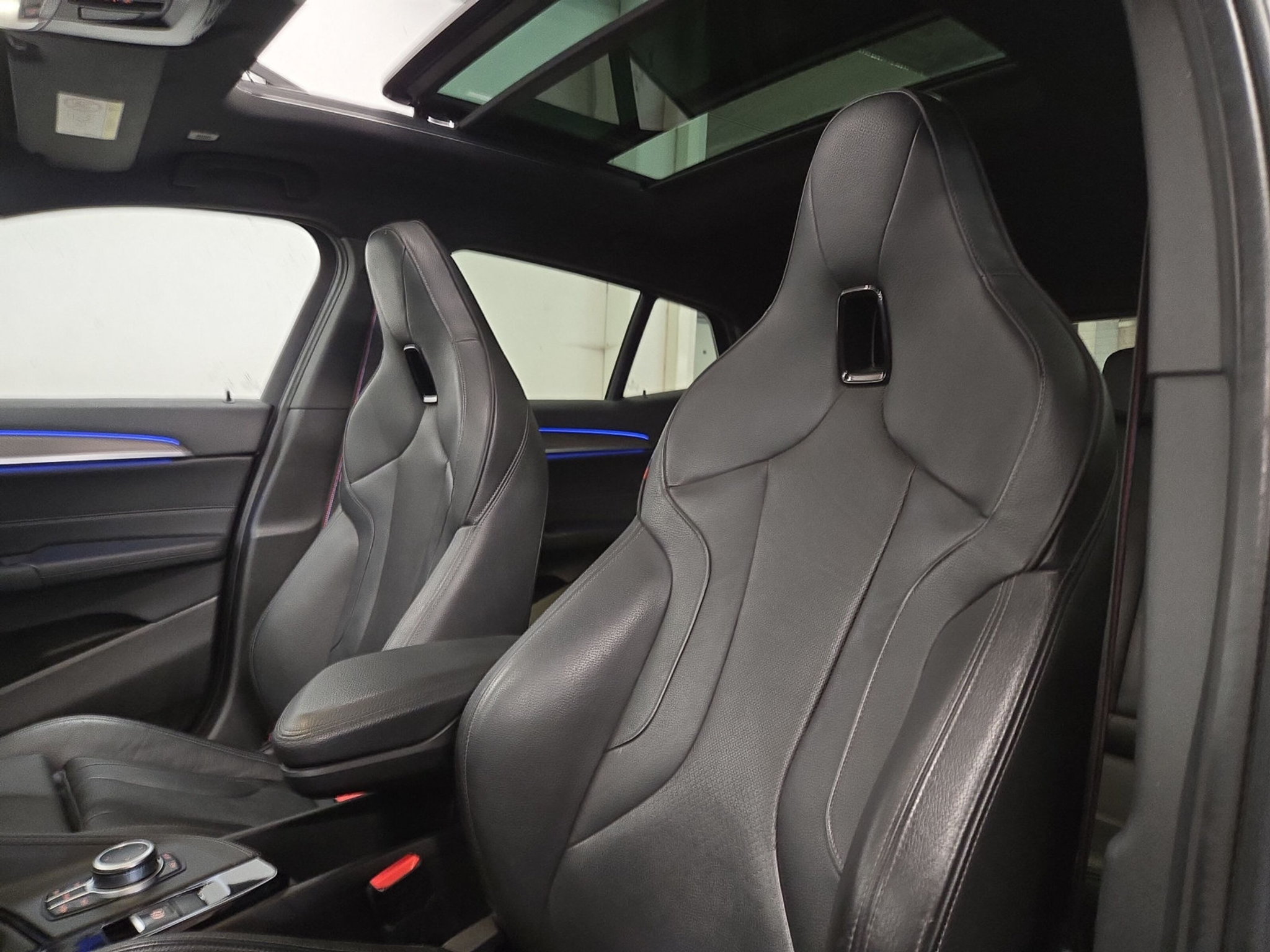 listing desktop thumbnail image 9