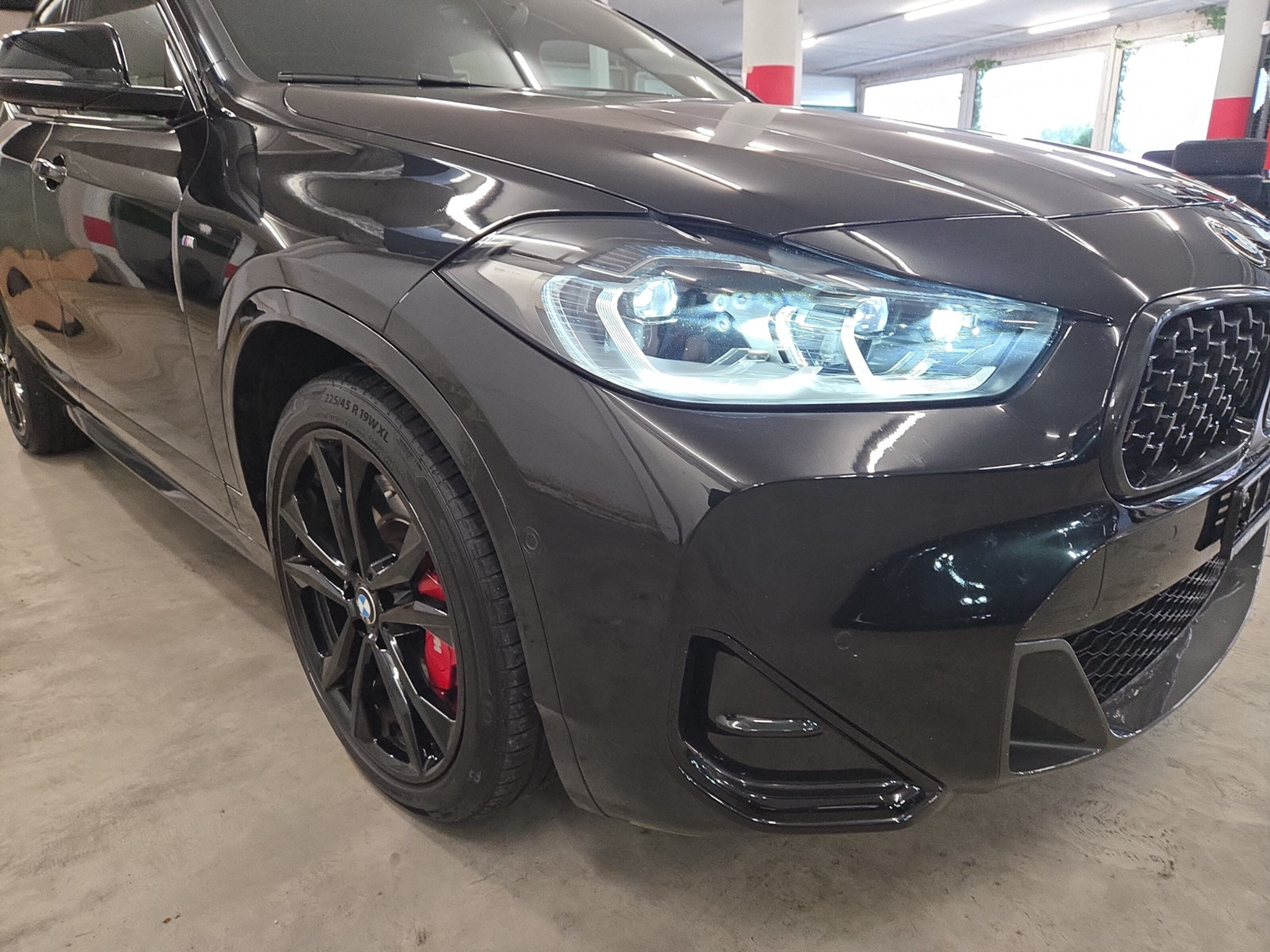 listing desktop thumbnail image 17