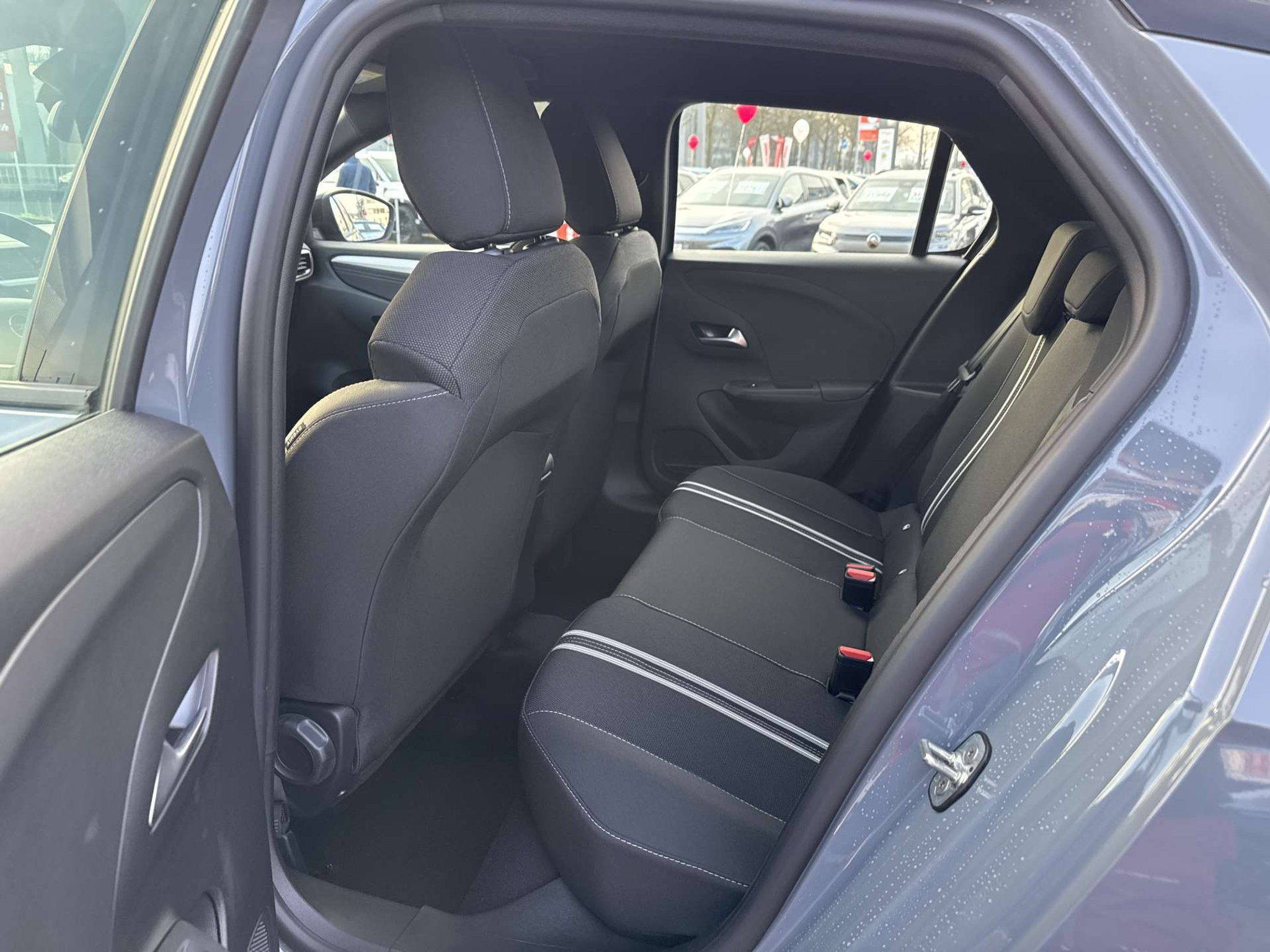 listing desktop thumbnail image 6