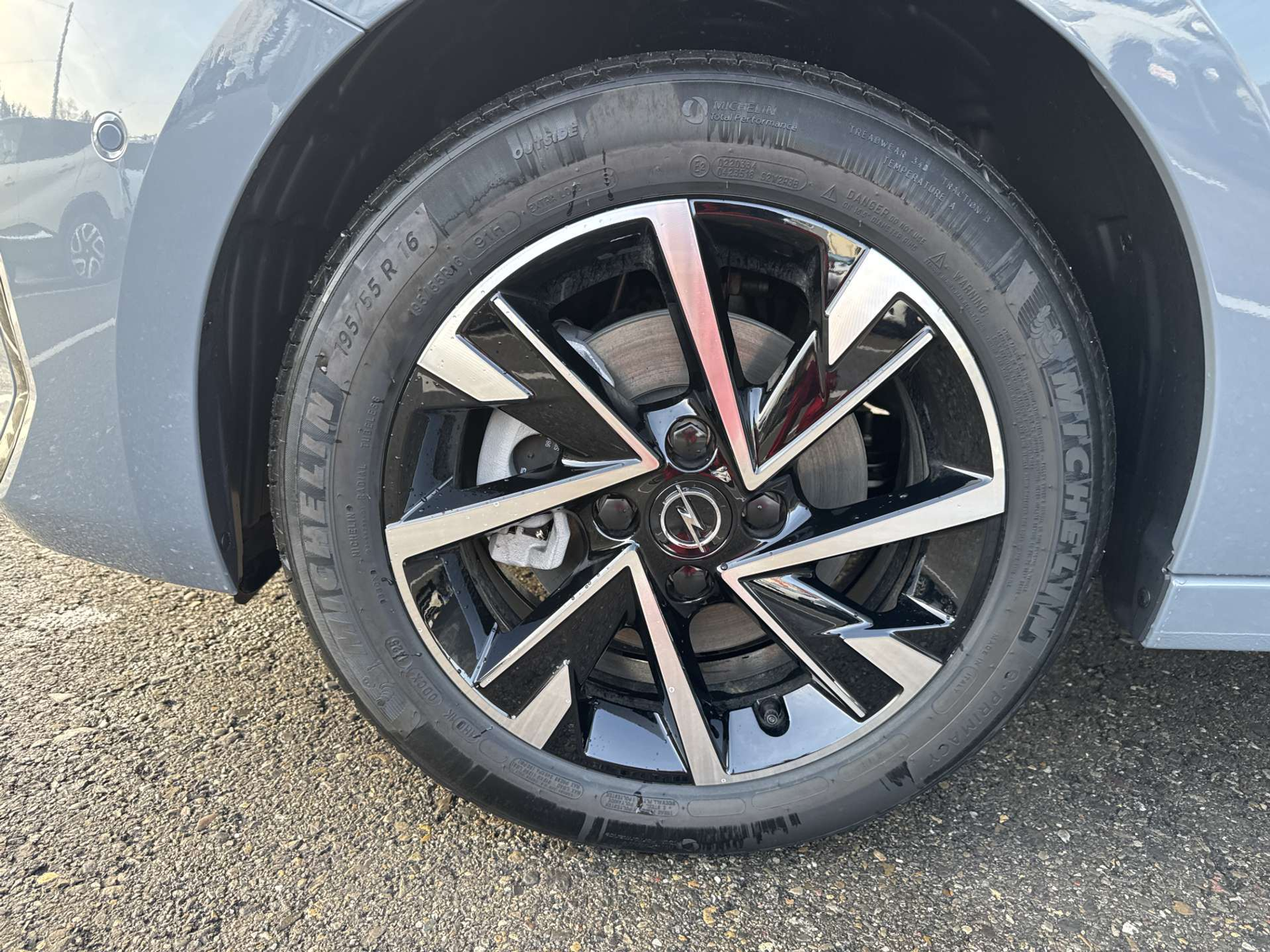 listing desktop thumbnail image 8