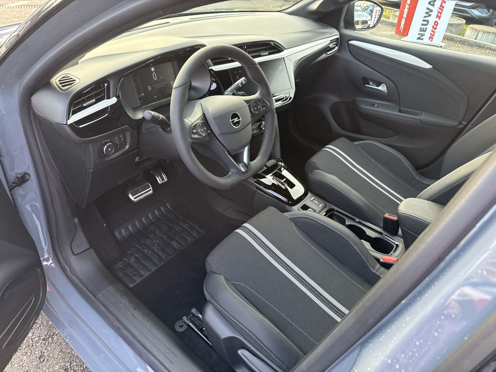 listing desktop thumbnail image 5