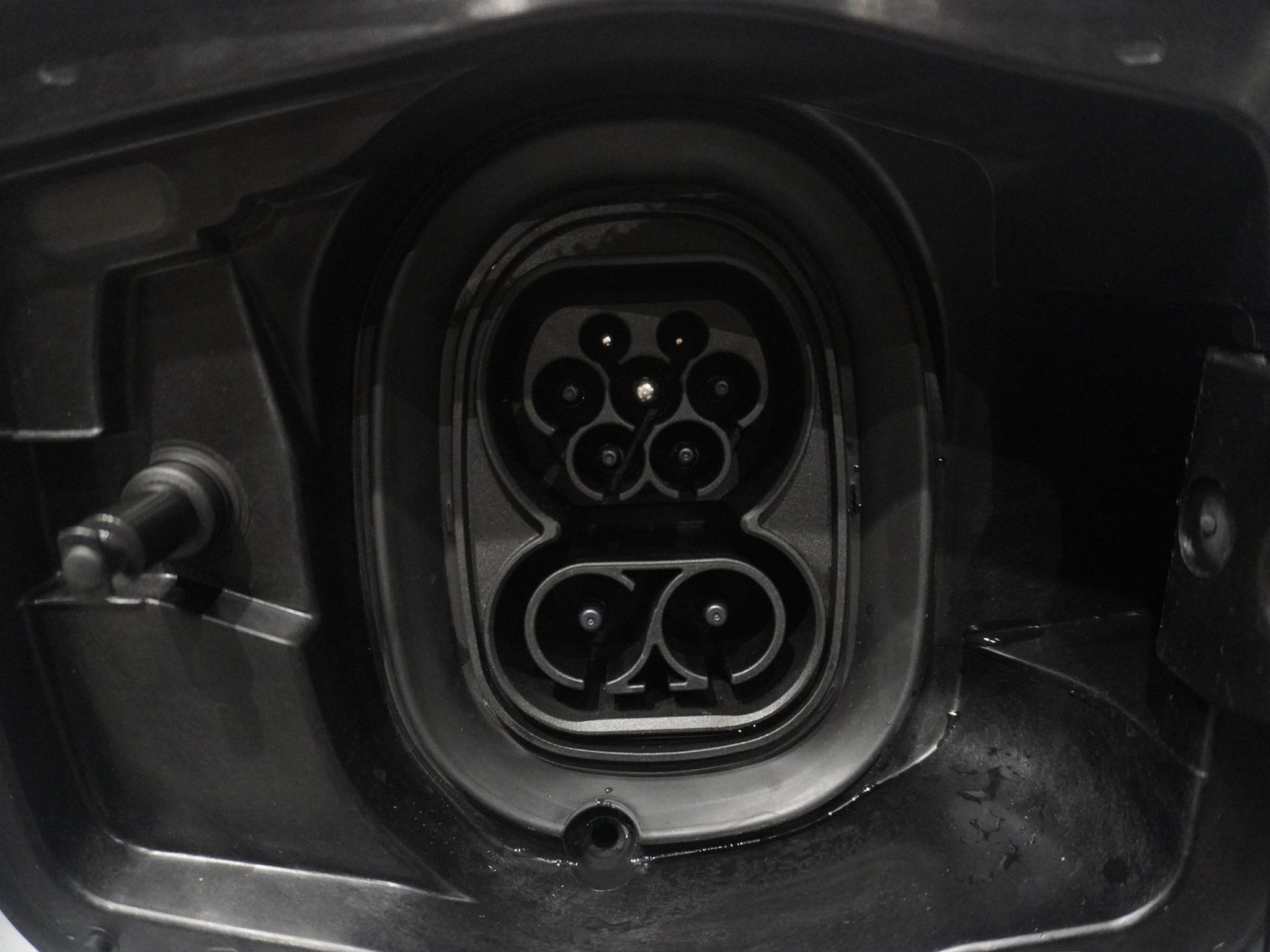 listing desktop thumbnail image 28