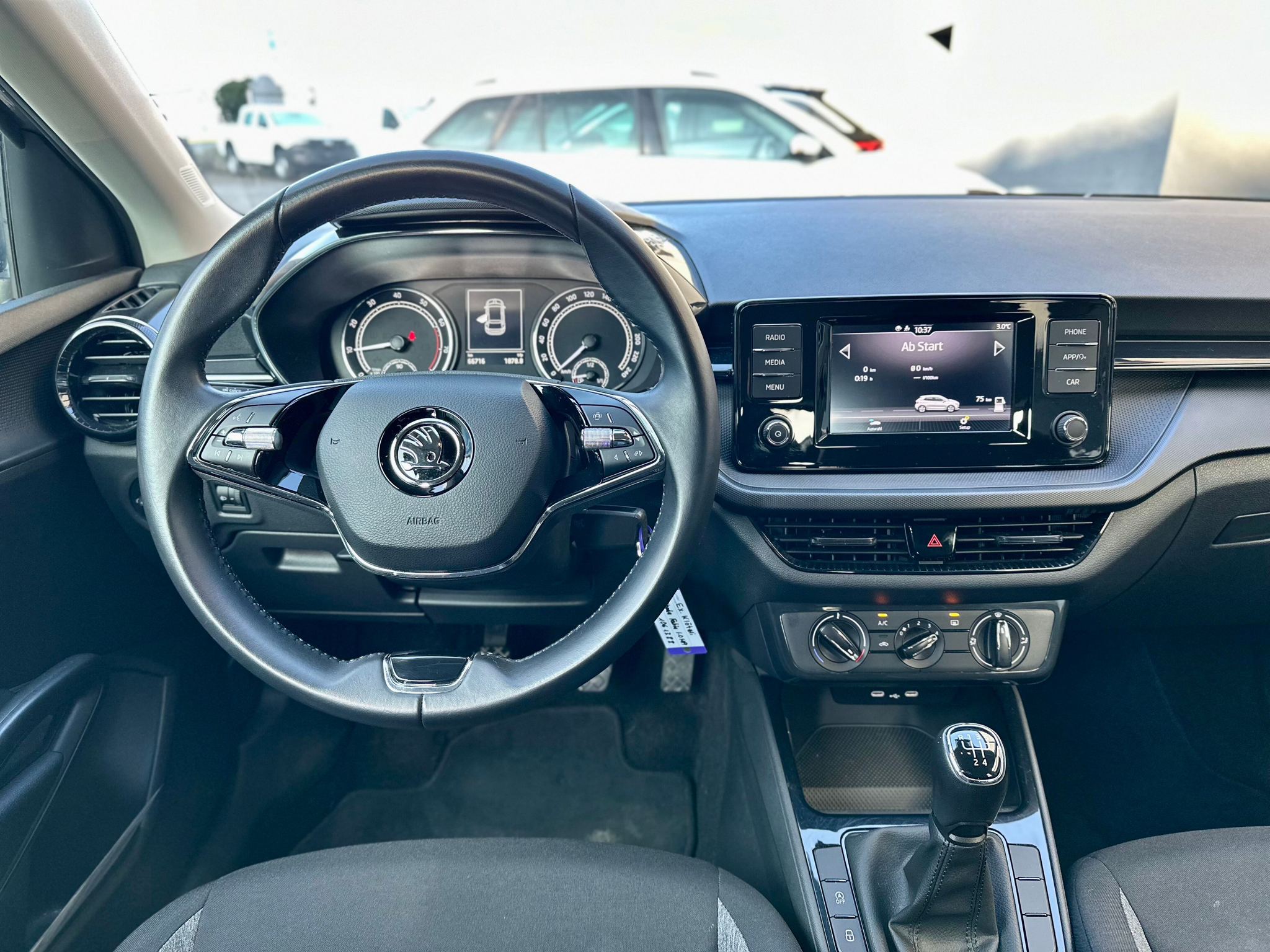 listing desktop thumbnail image 7