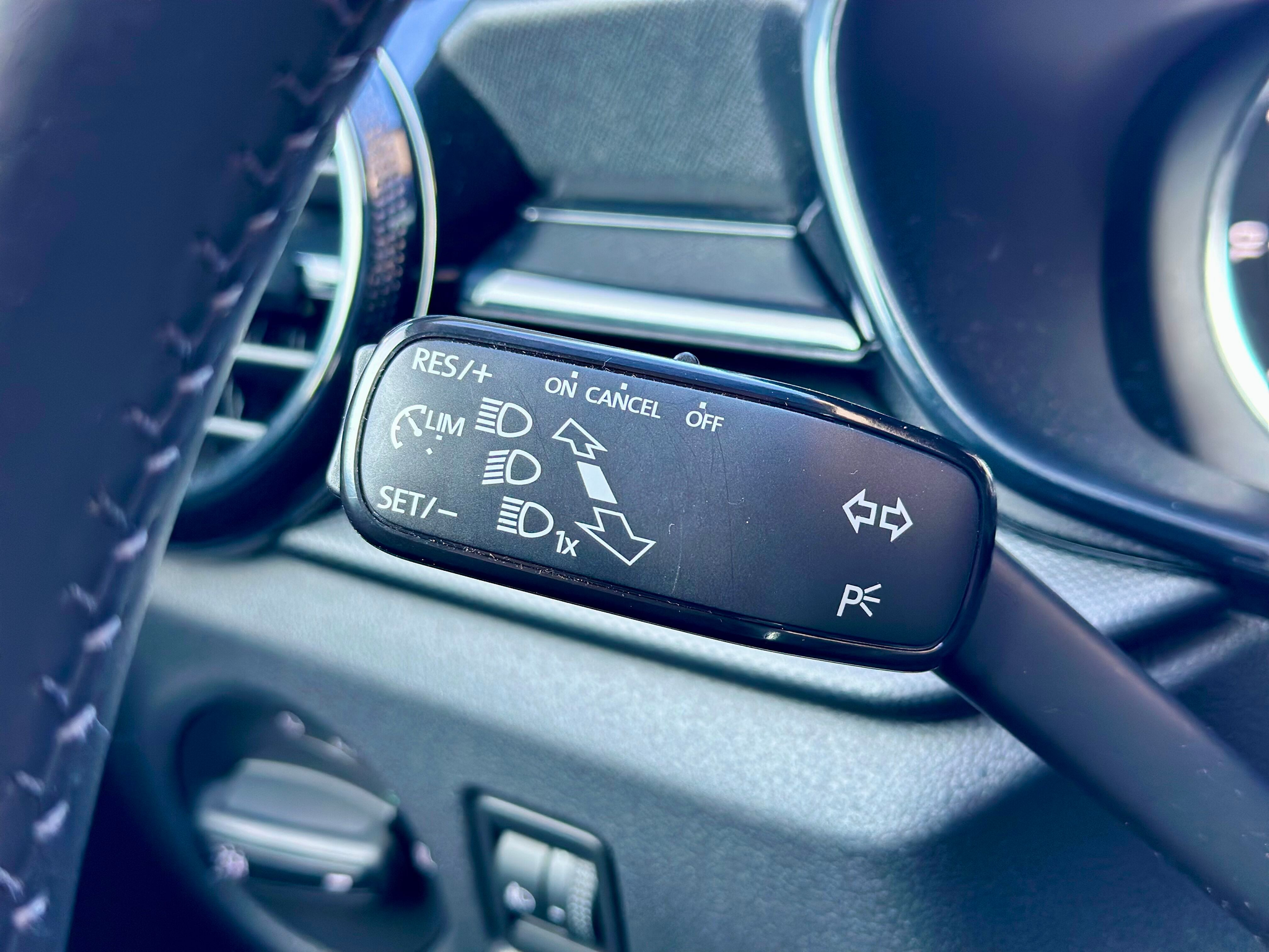 listing desktop thumbnail image 10