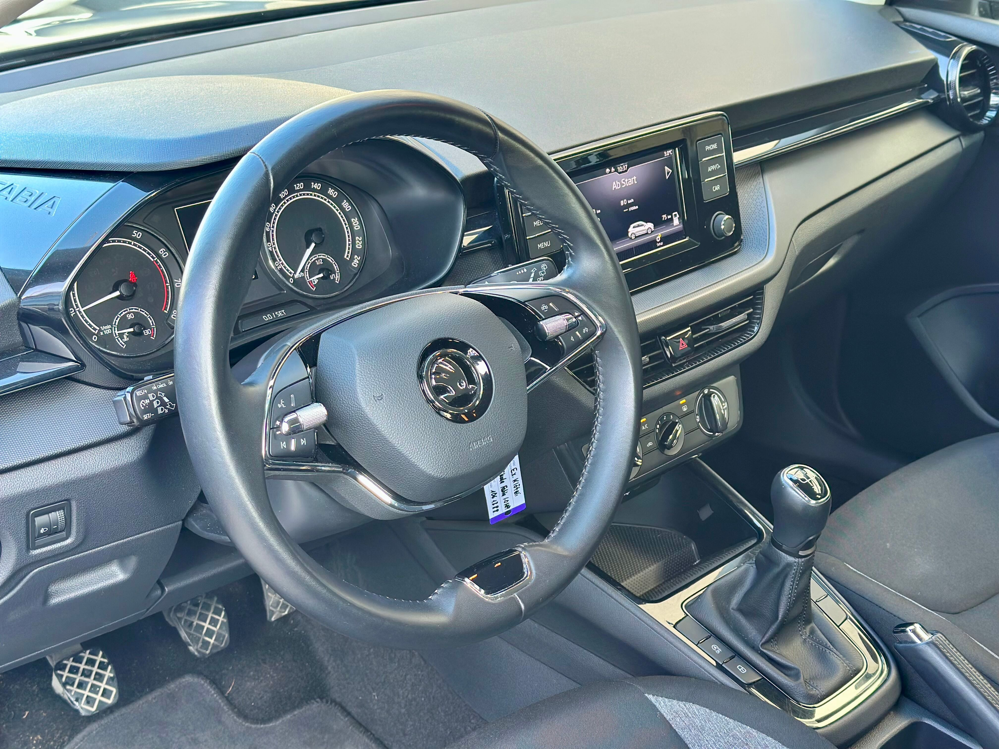 listing desktop thumbnail image 5