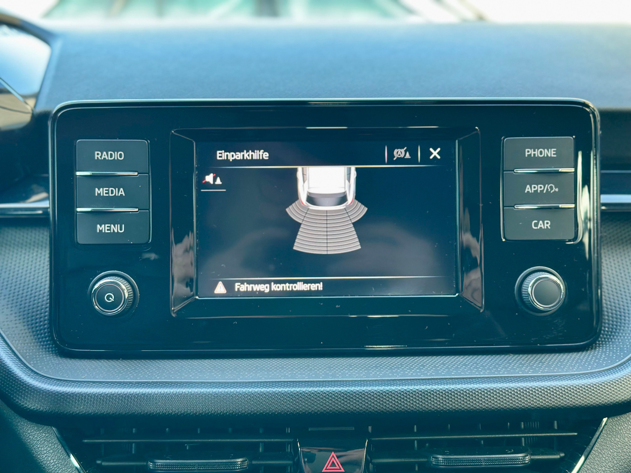 listing desktop thumbnail image 11