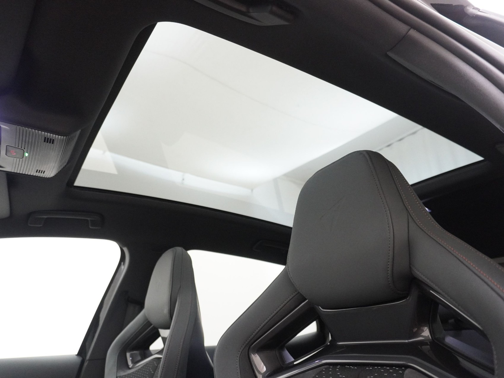 listing desktop thumbnail image 31