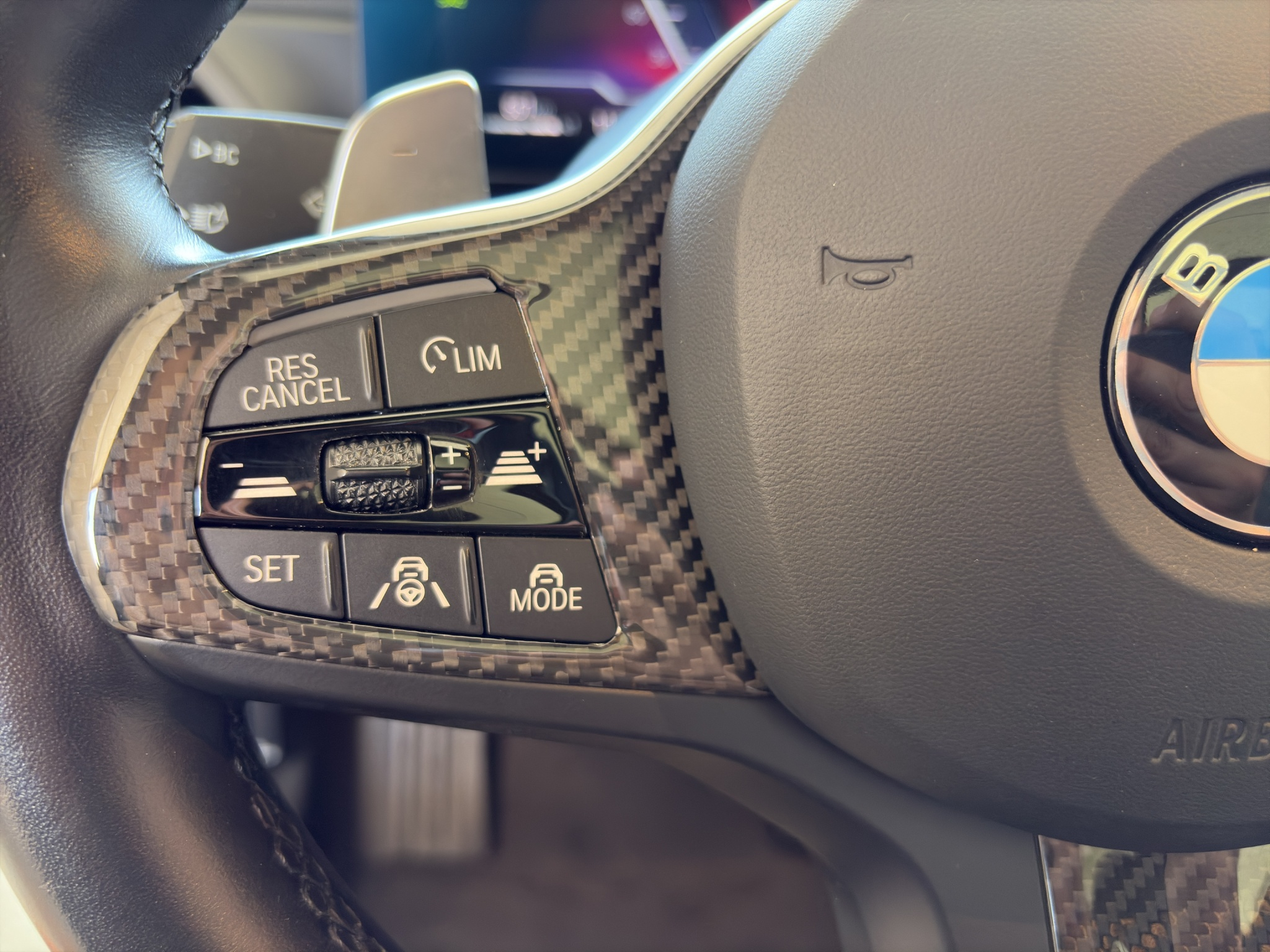 listing desktop thumbnail image 12