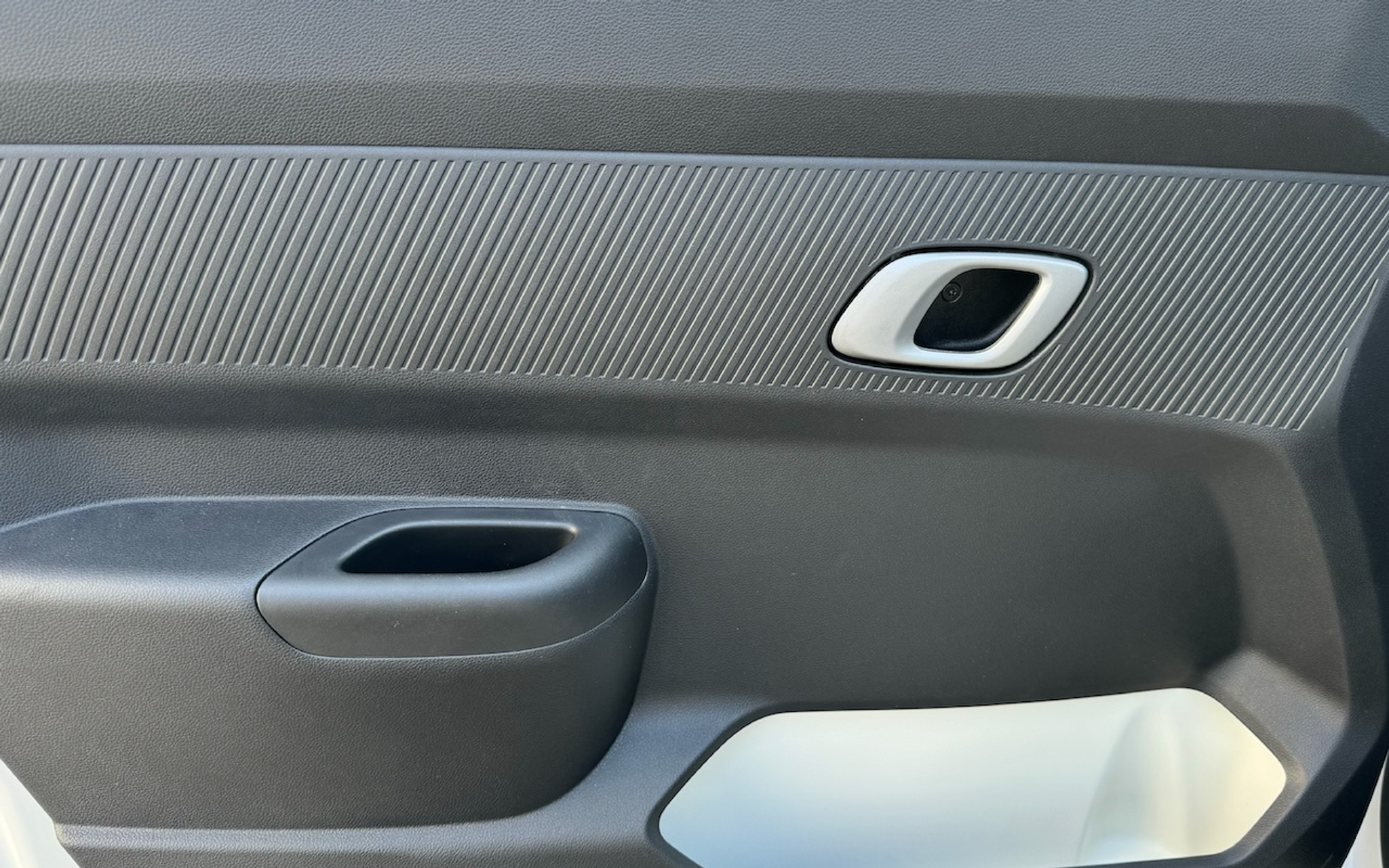 listing desktop thumbnail image 19