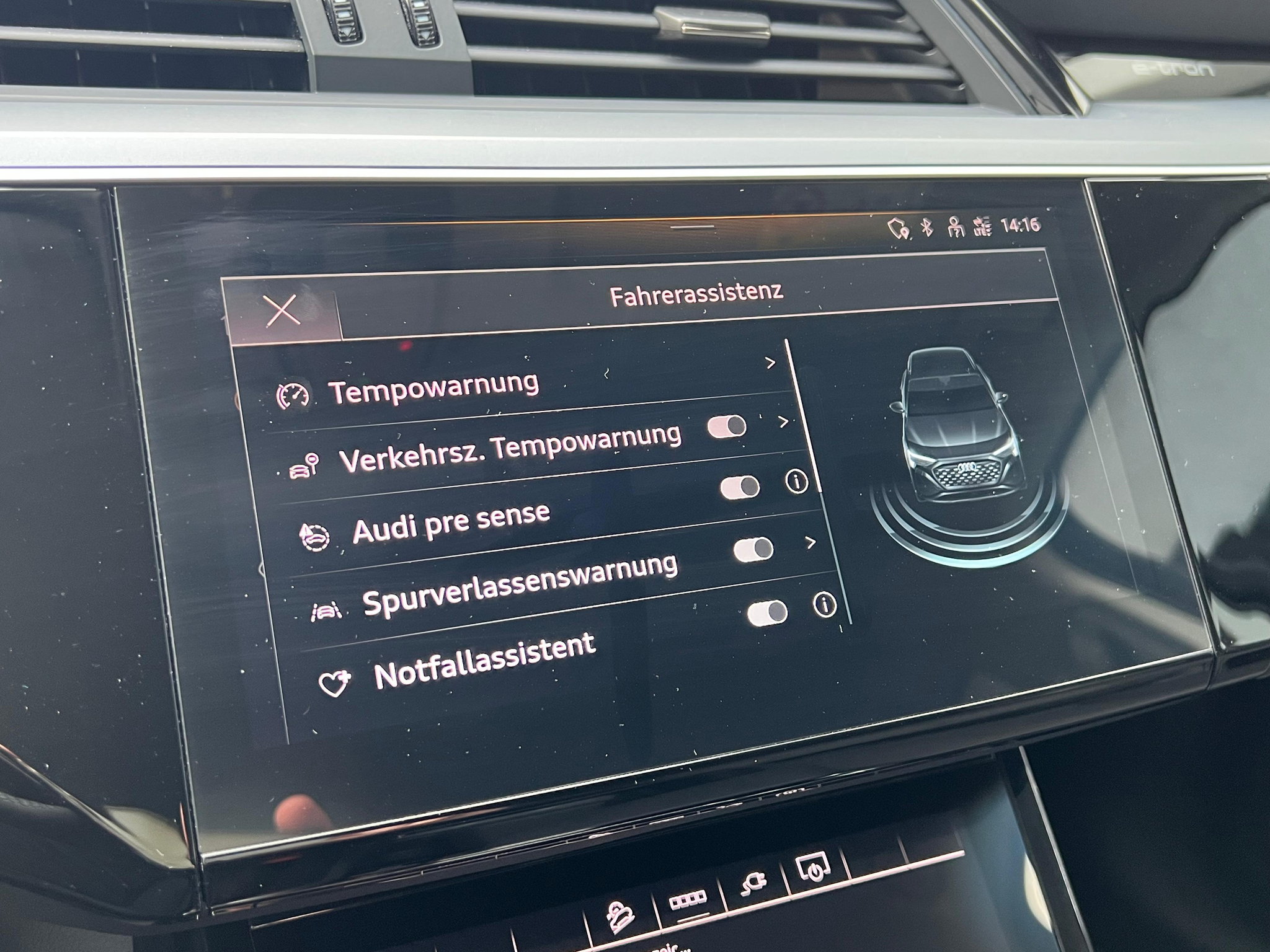 listing desktop thumbnail image 14