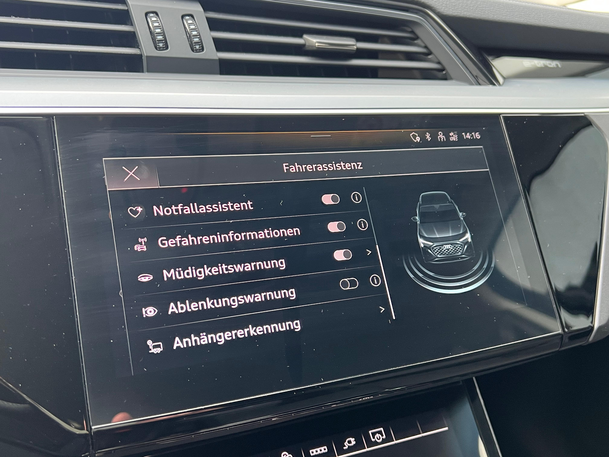 listing desktop thumbnail image 15