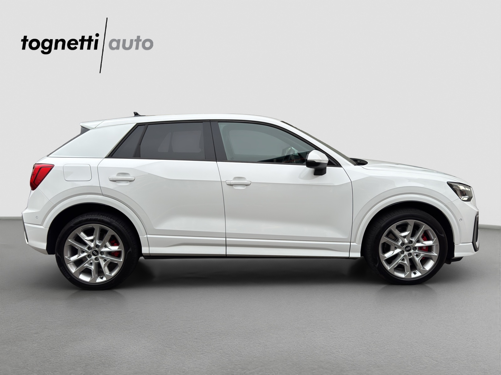 listing desktop thumbnail image 2