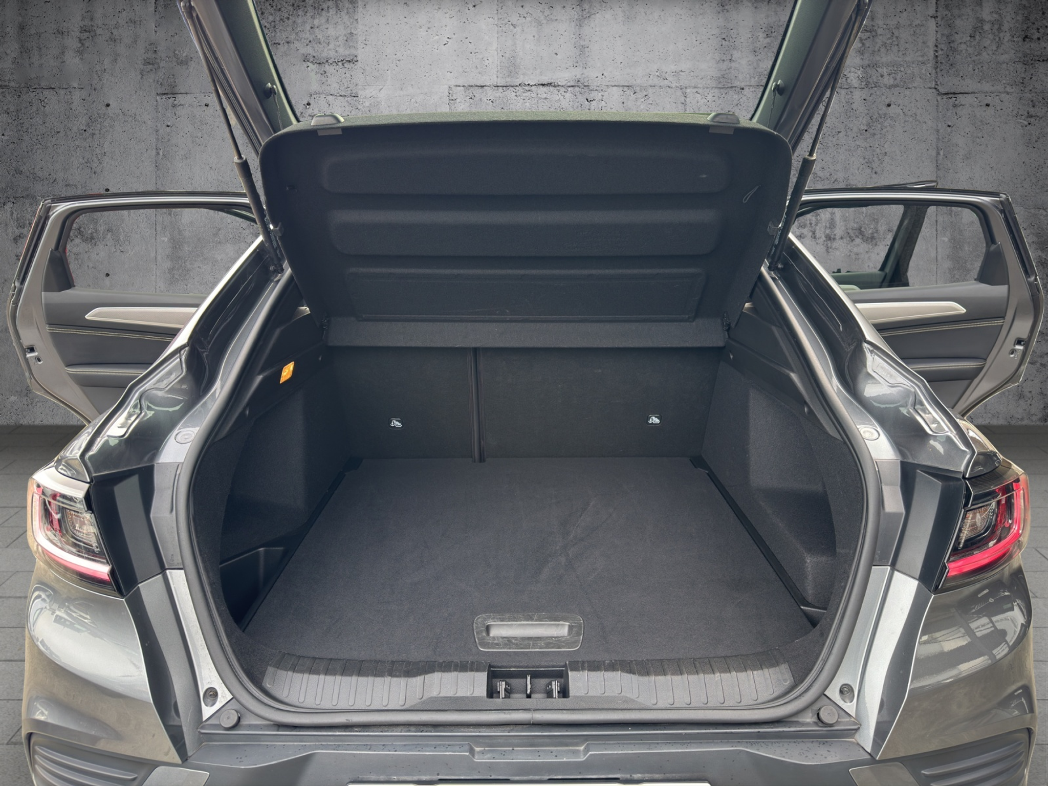 listing desktop thumbnail image 26