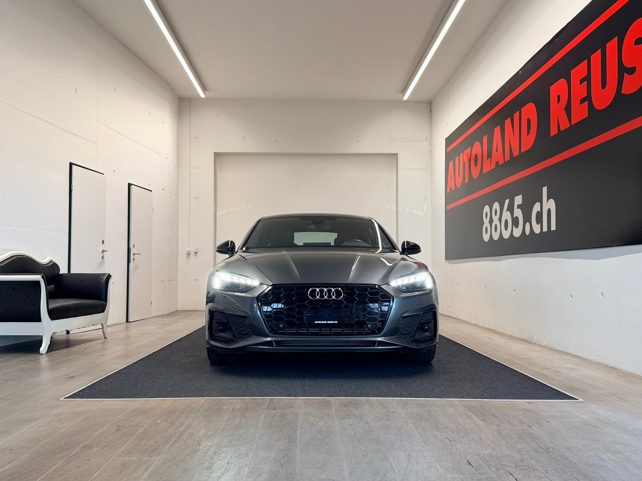 listing desktop thumbnail image 1