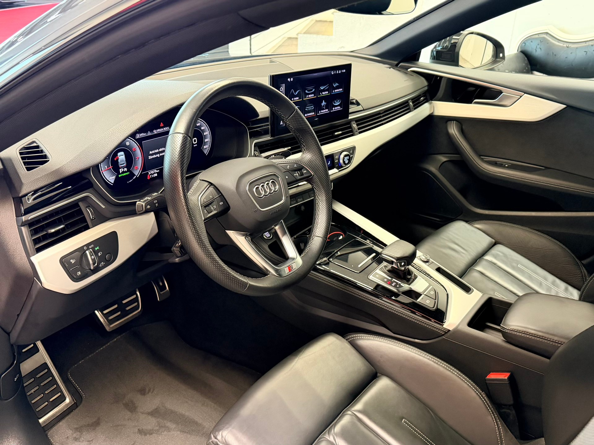 listing desktop thumbnail image 10