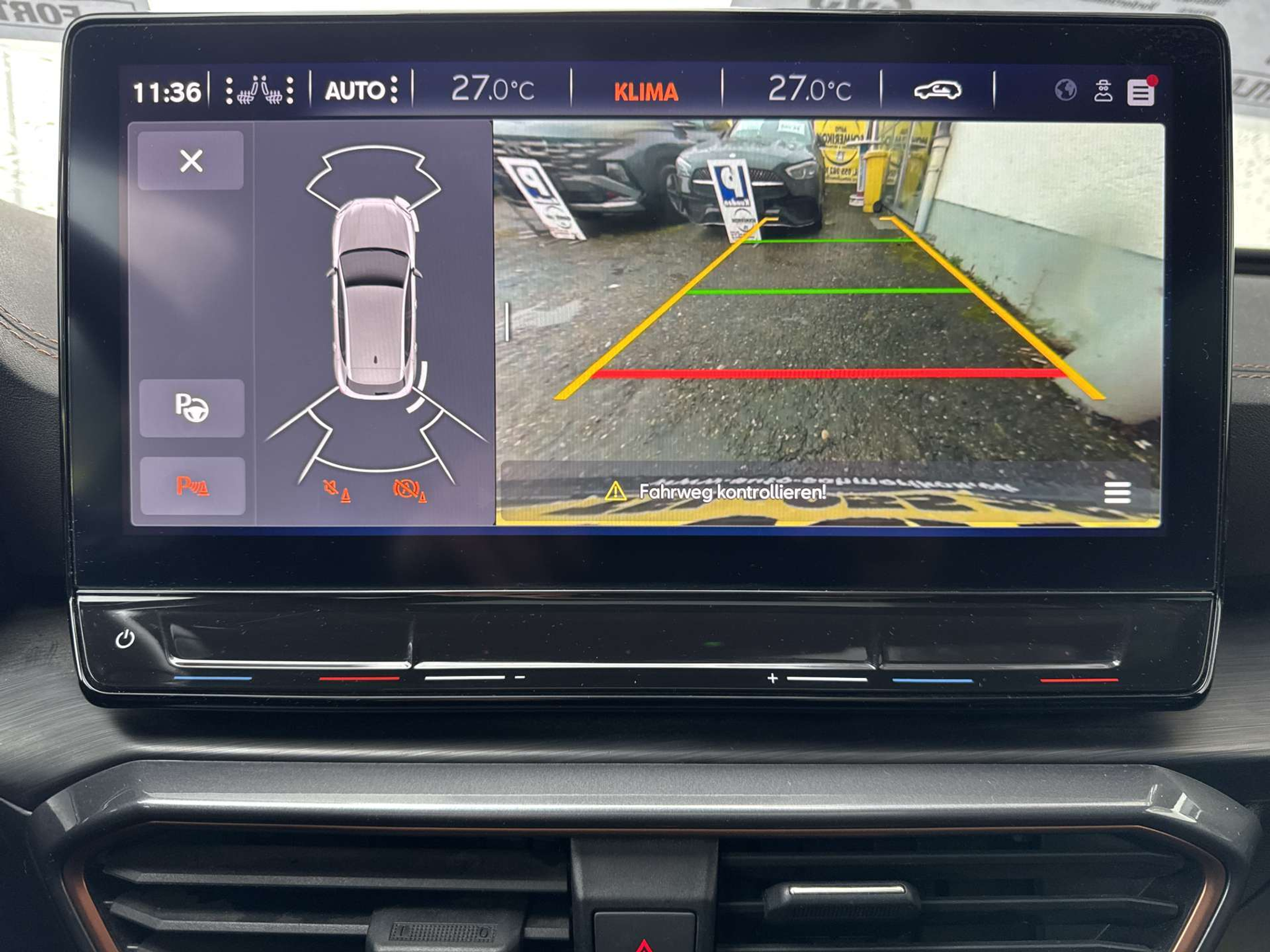 listing desktop thumbnail image 10