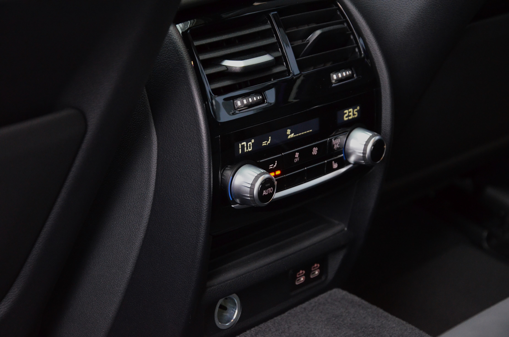 listing desktop thumbnail image 19