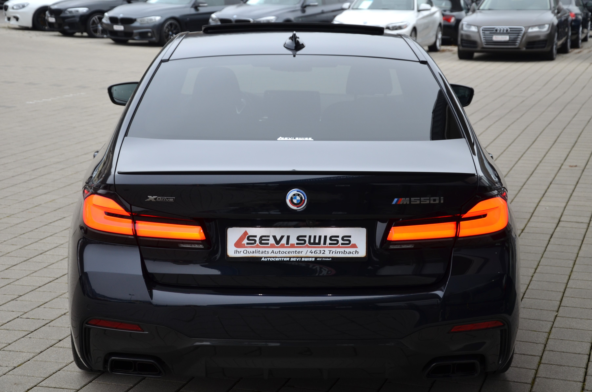 listing desktop thumbnail image 4