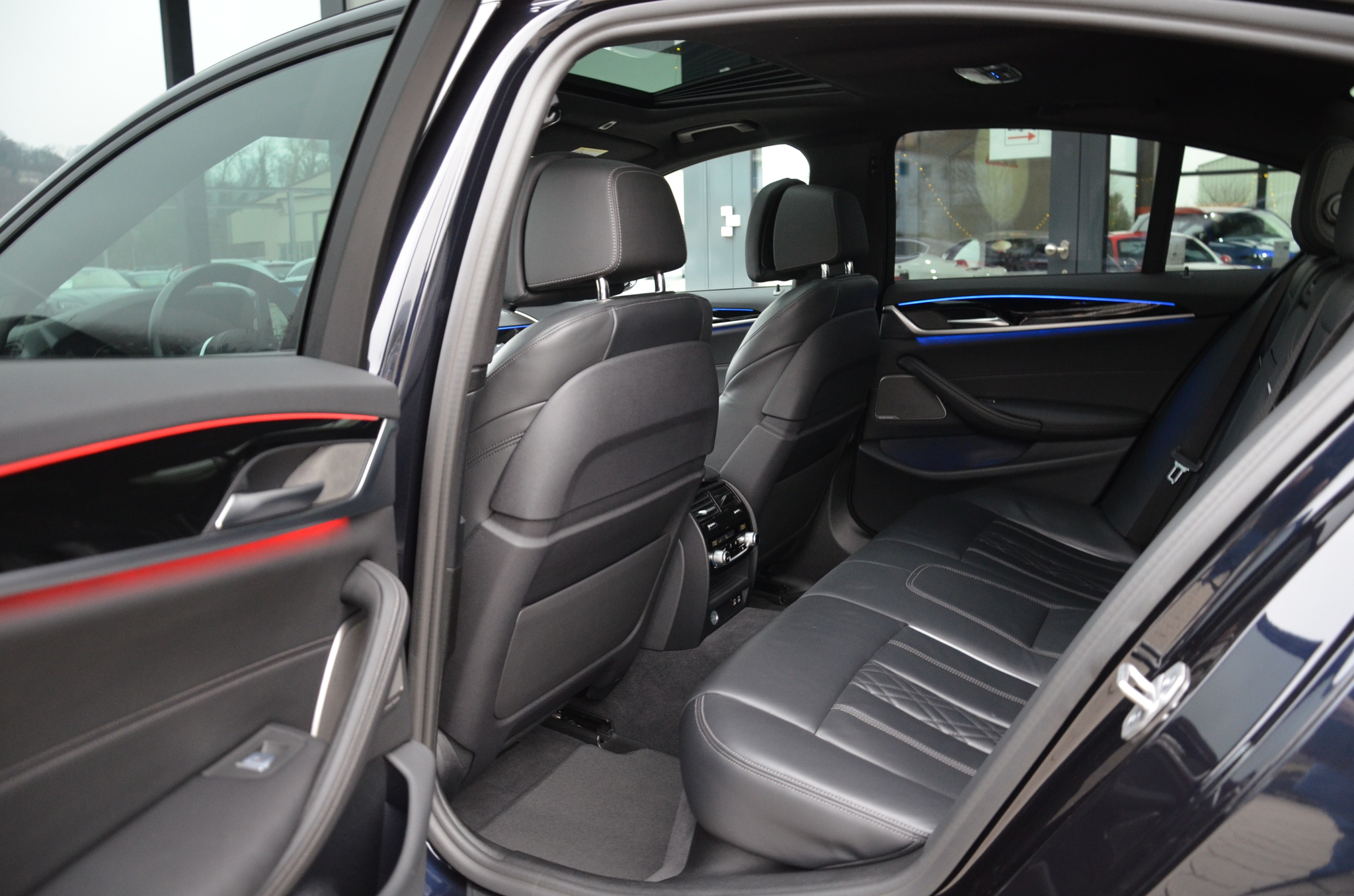 listing desktop thumbnail image 13