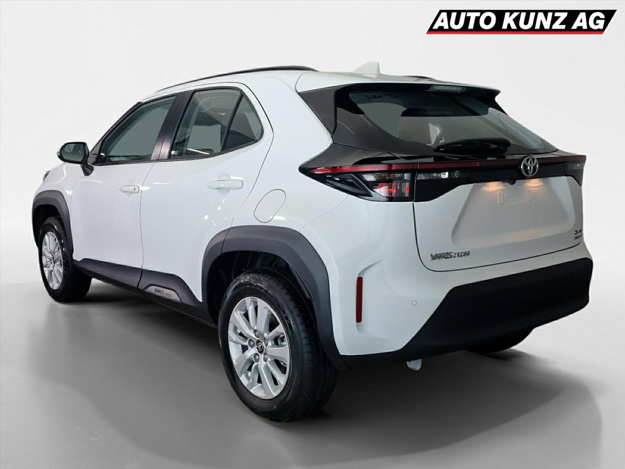 listing desktop thumbnail image 1