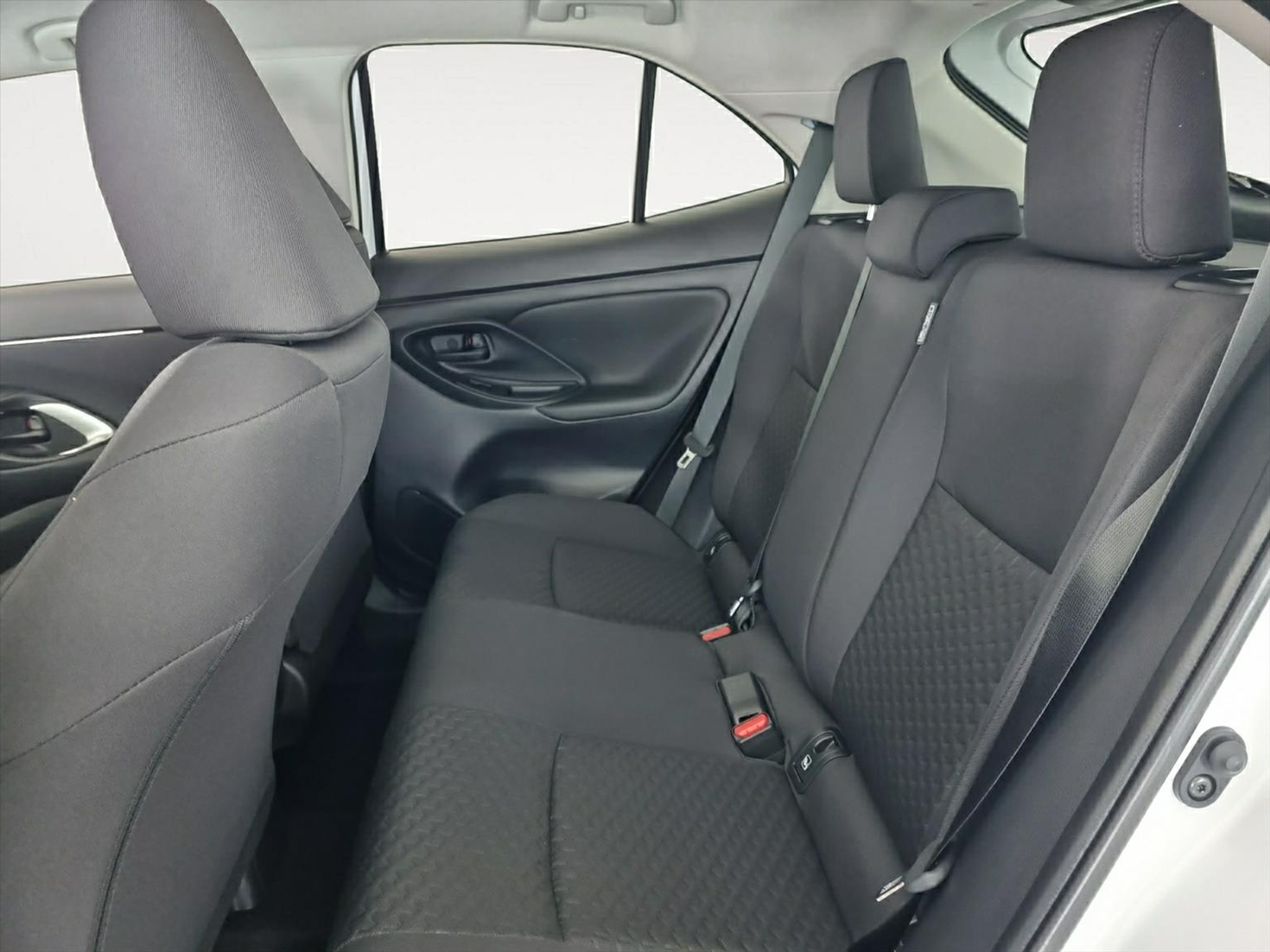 listing desktop thumbnail image 14