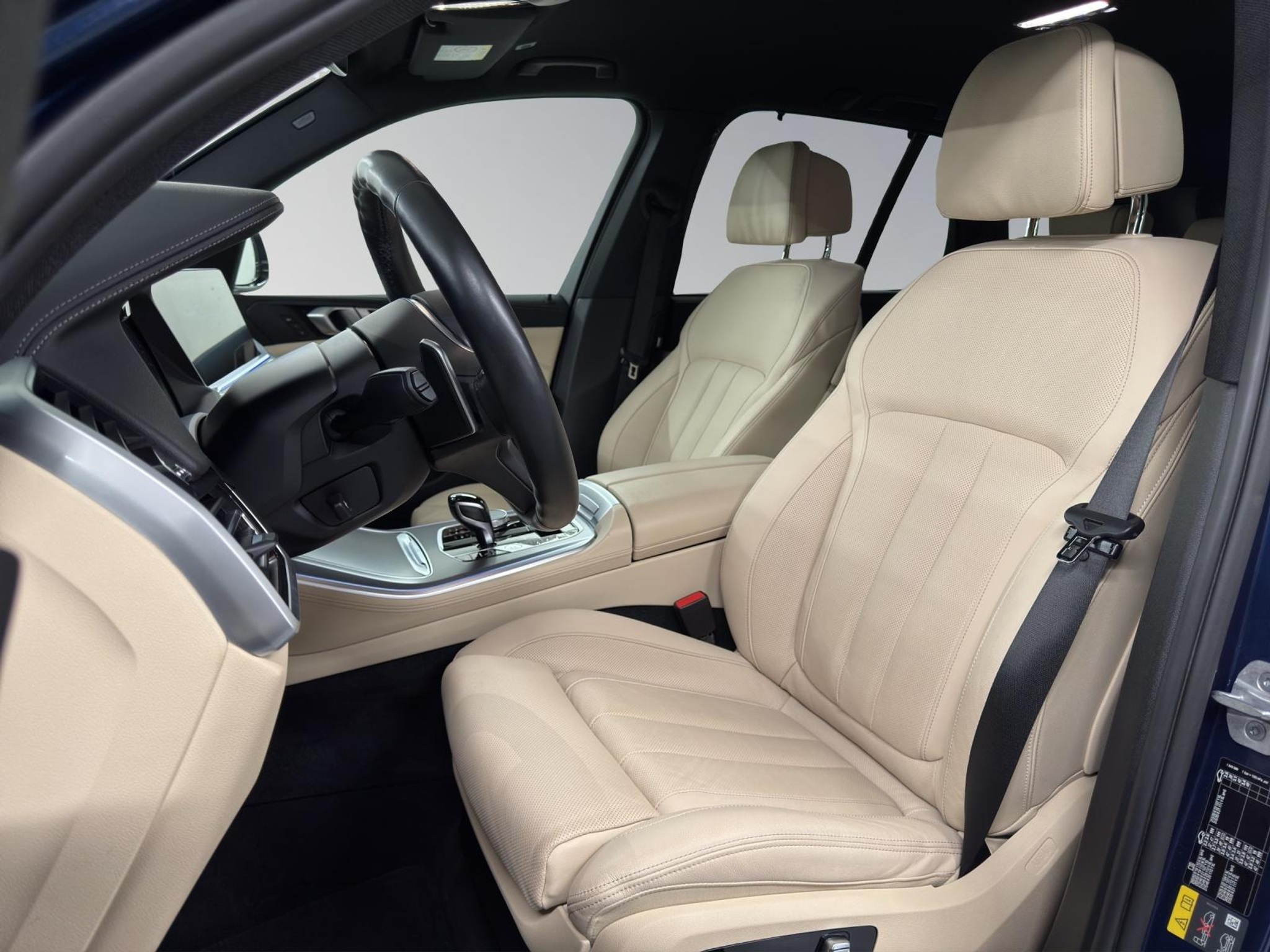 listing desktop thumbnail image 10