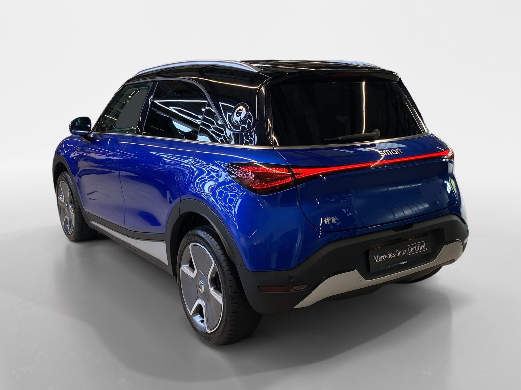 listing desktop thumbnail image 3