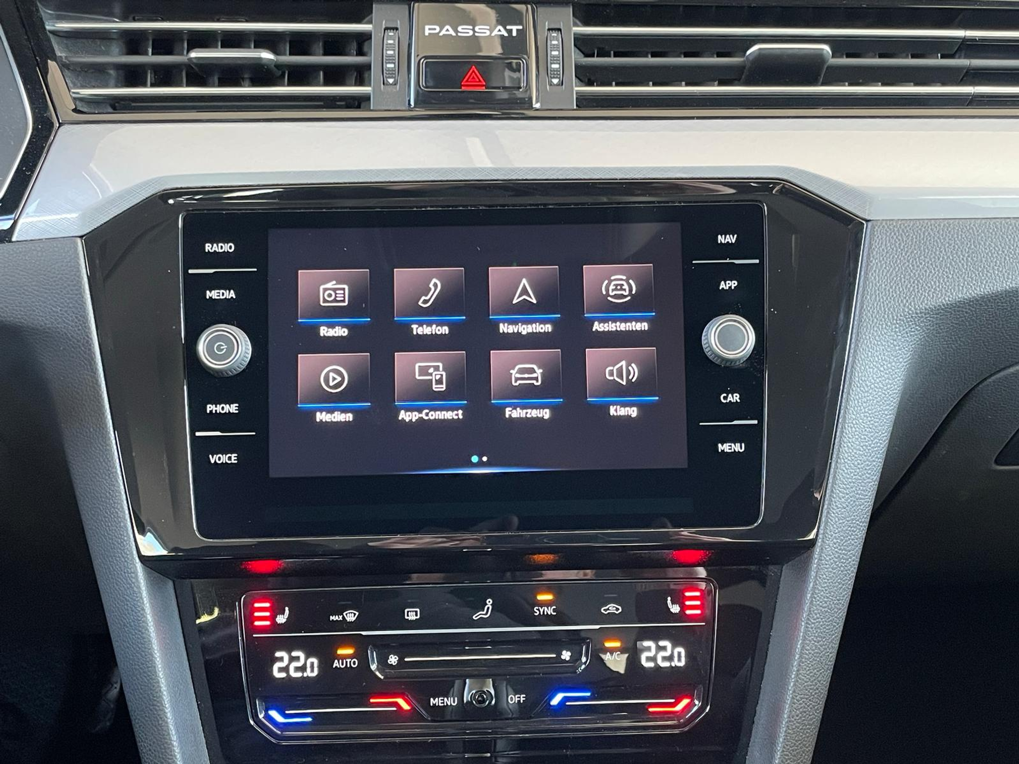 listing desktop thumbnail image 9