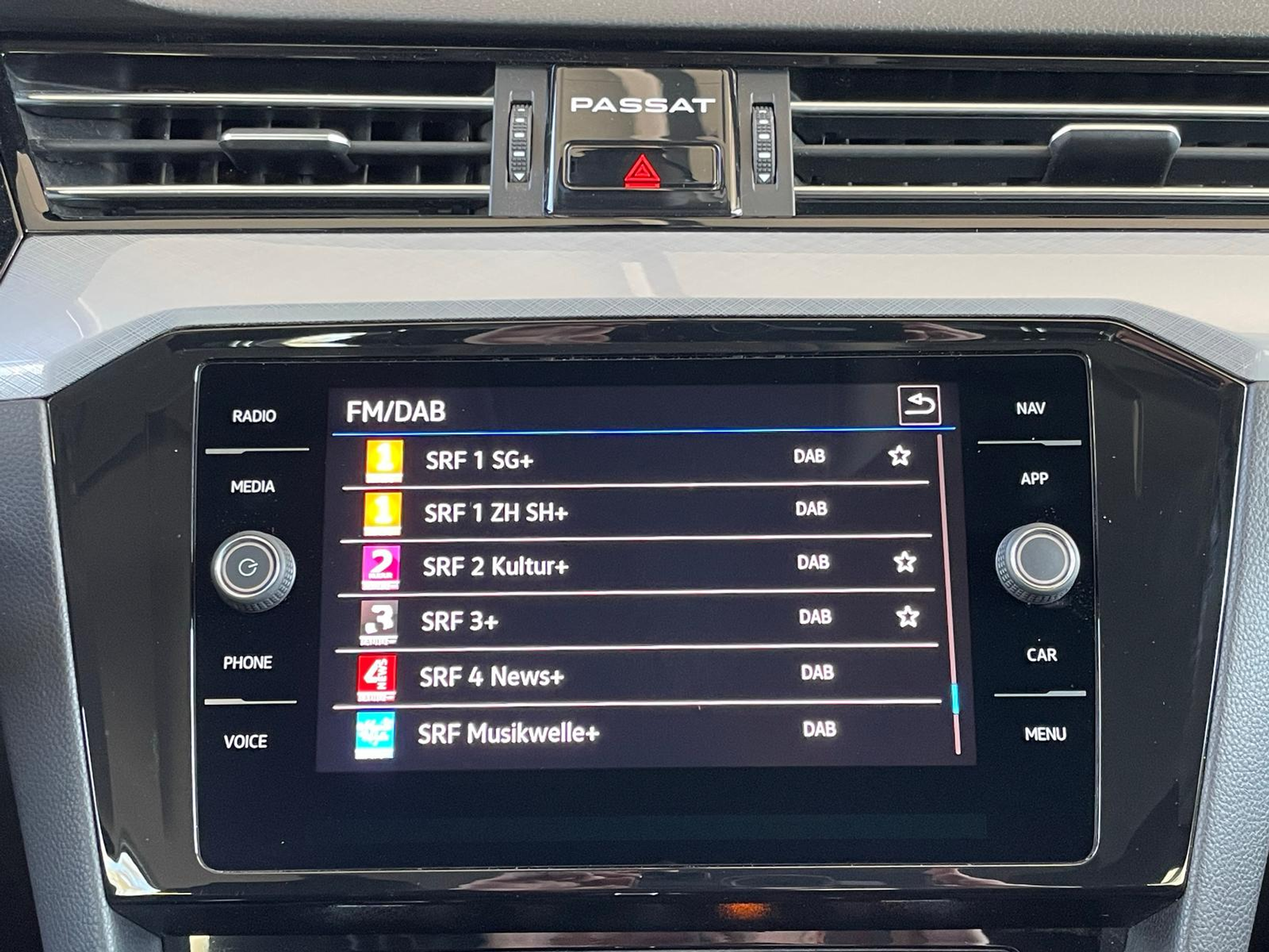 listing desktop thumbnail image 10