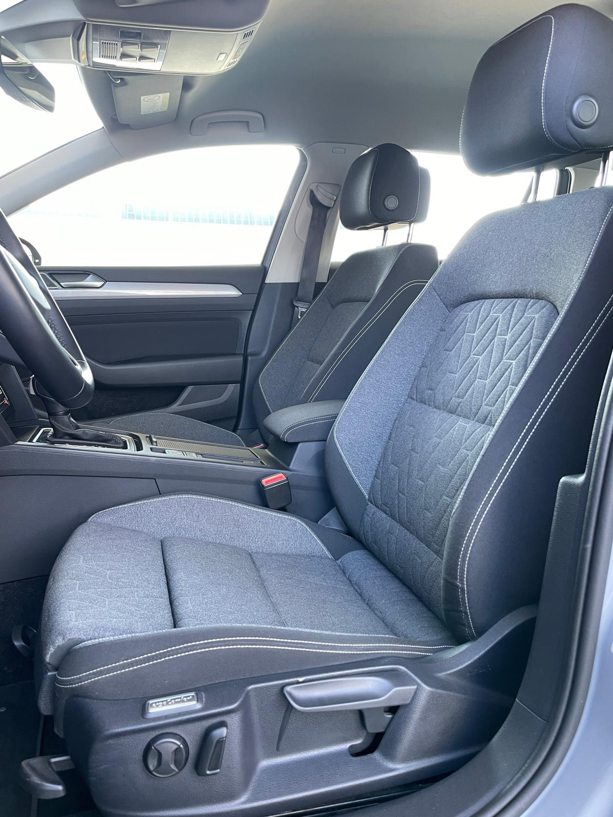 listing desktop thumbnail image 5