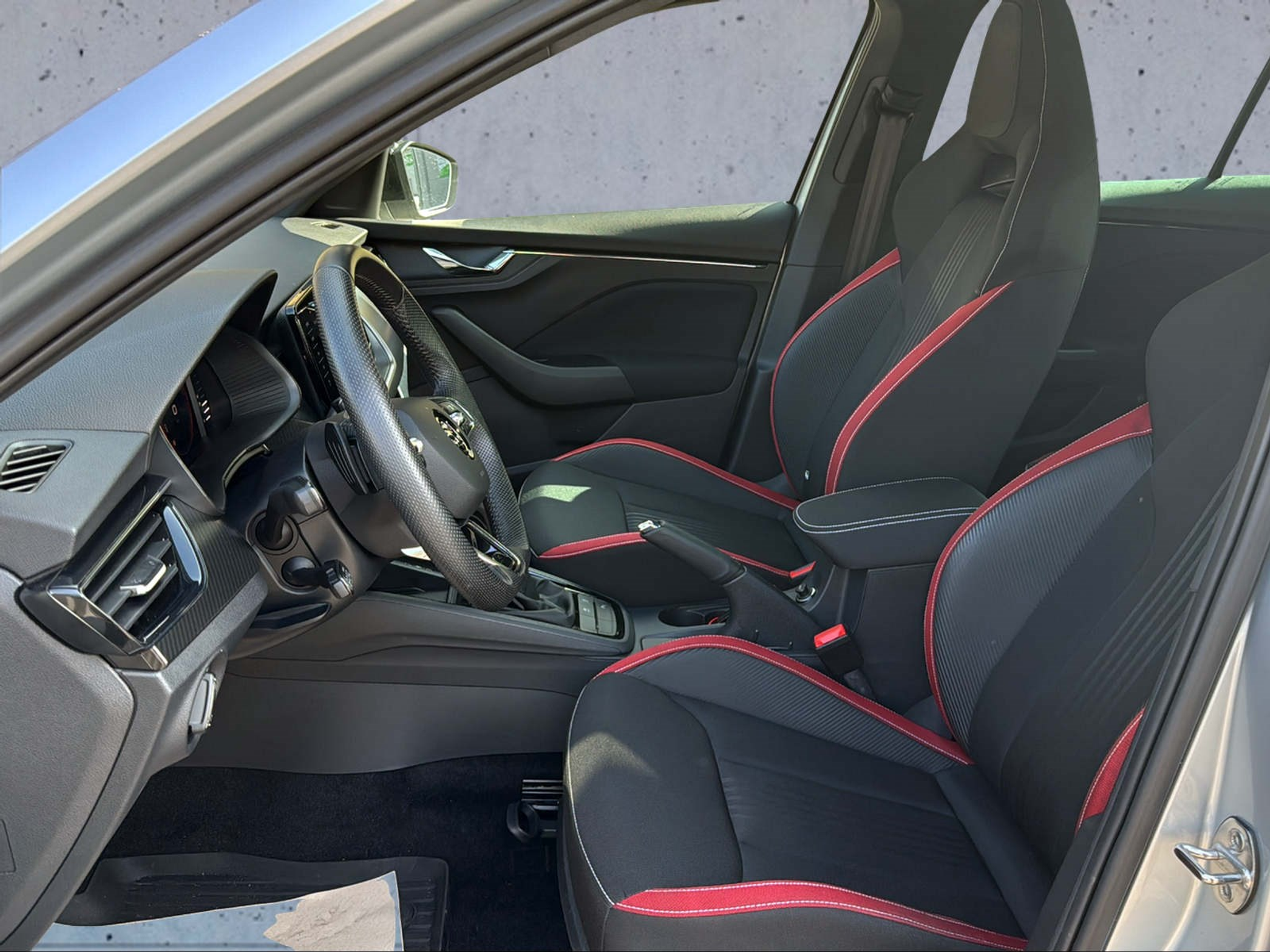 listing desktop thumbnail image 10