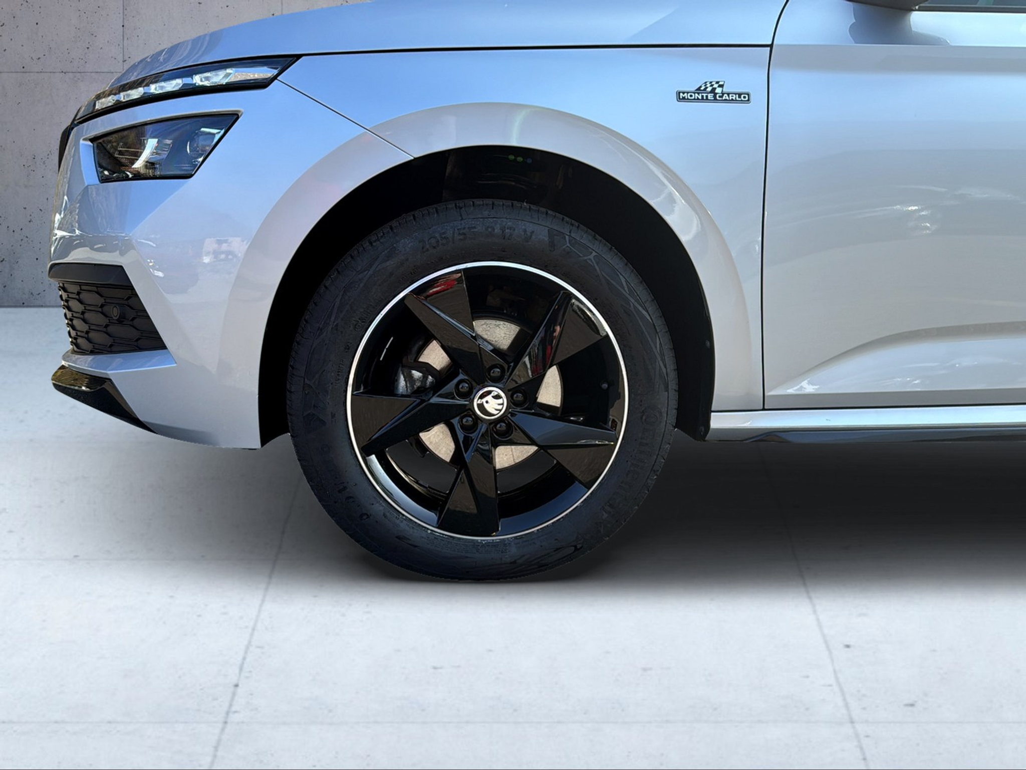 listing desktop thumbnail image 8