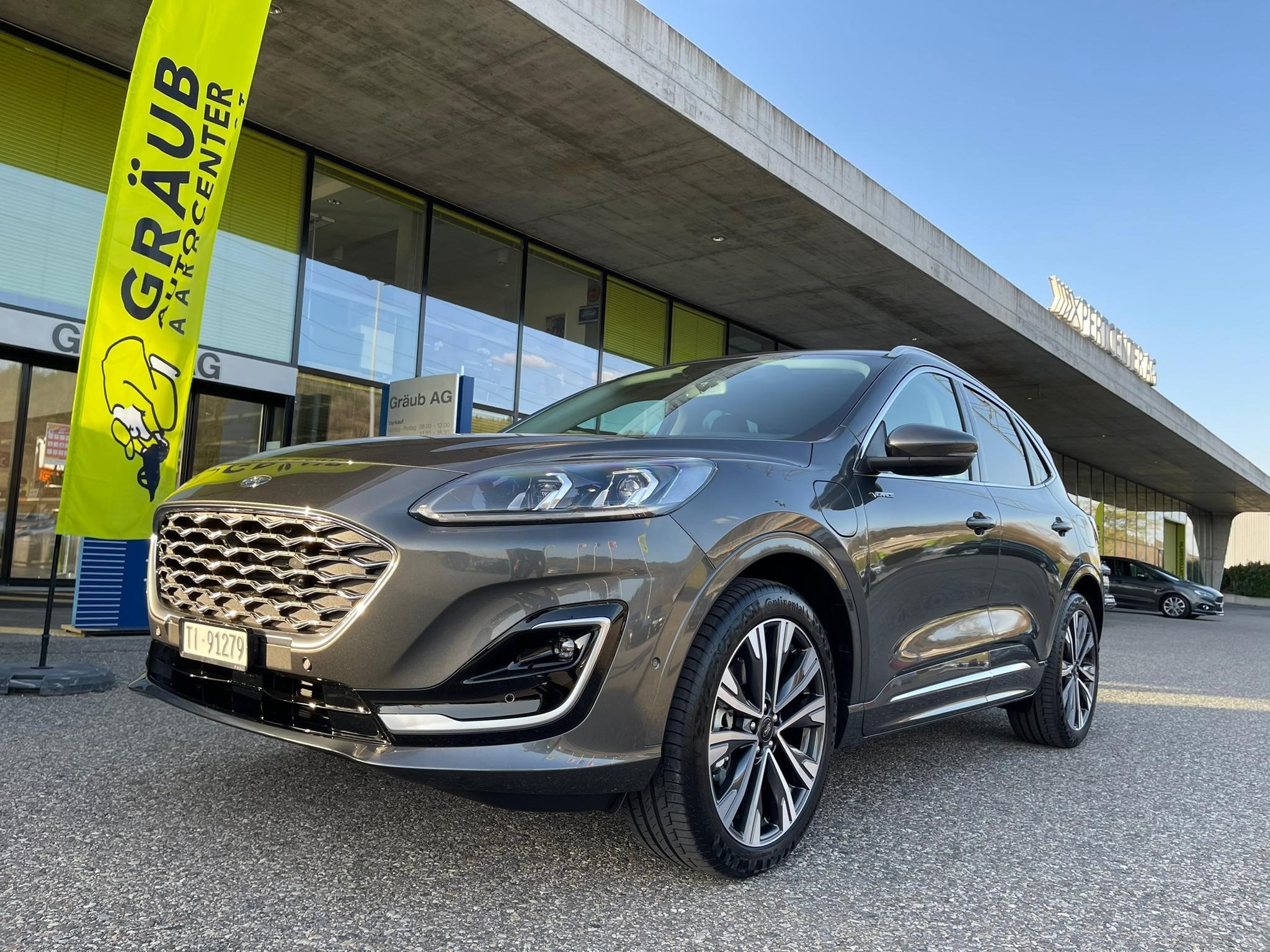 listing desktop thumbnail image 1