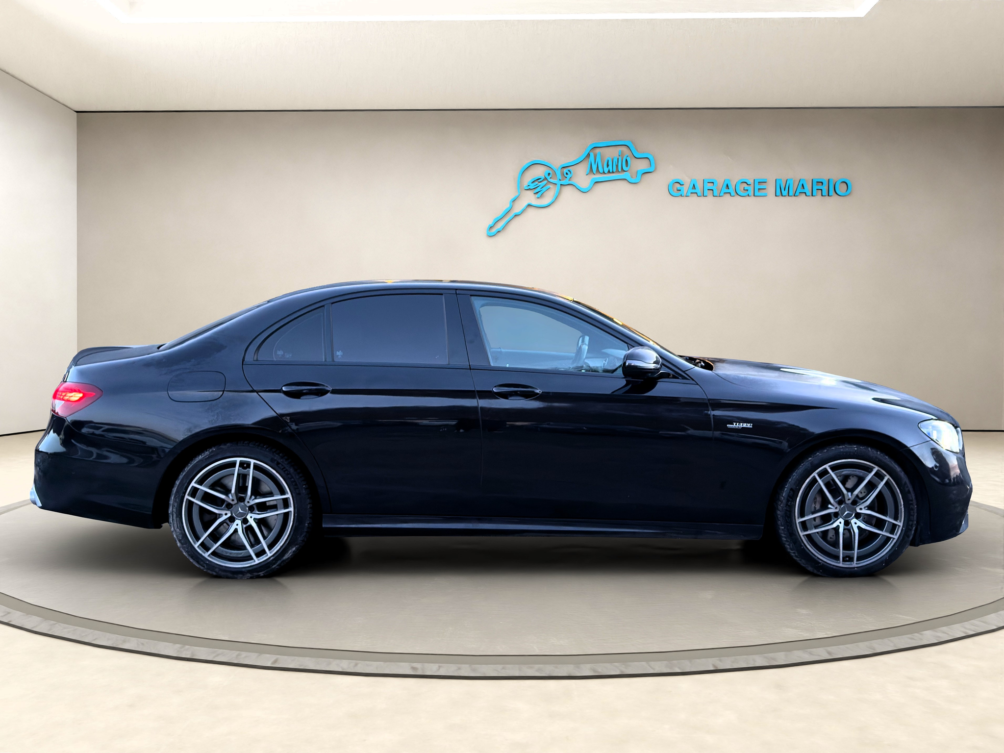 listing desktop thumbnail image 3