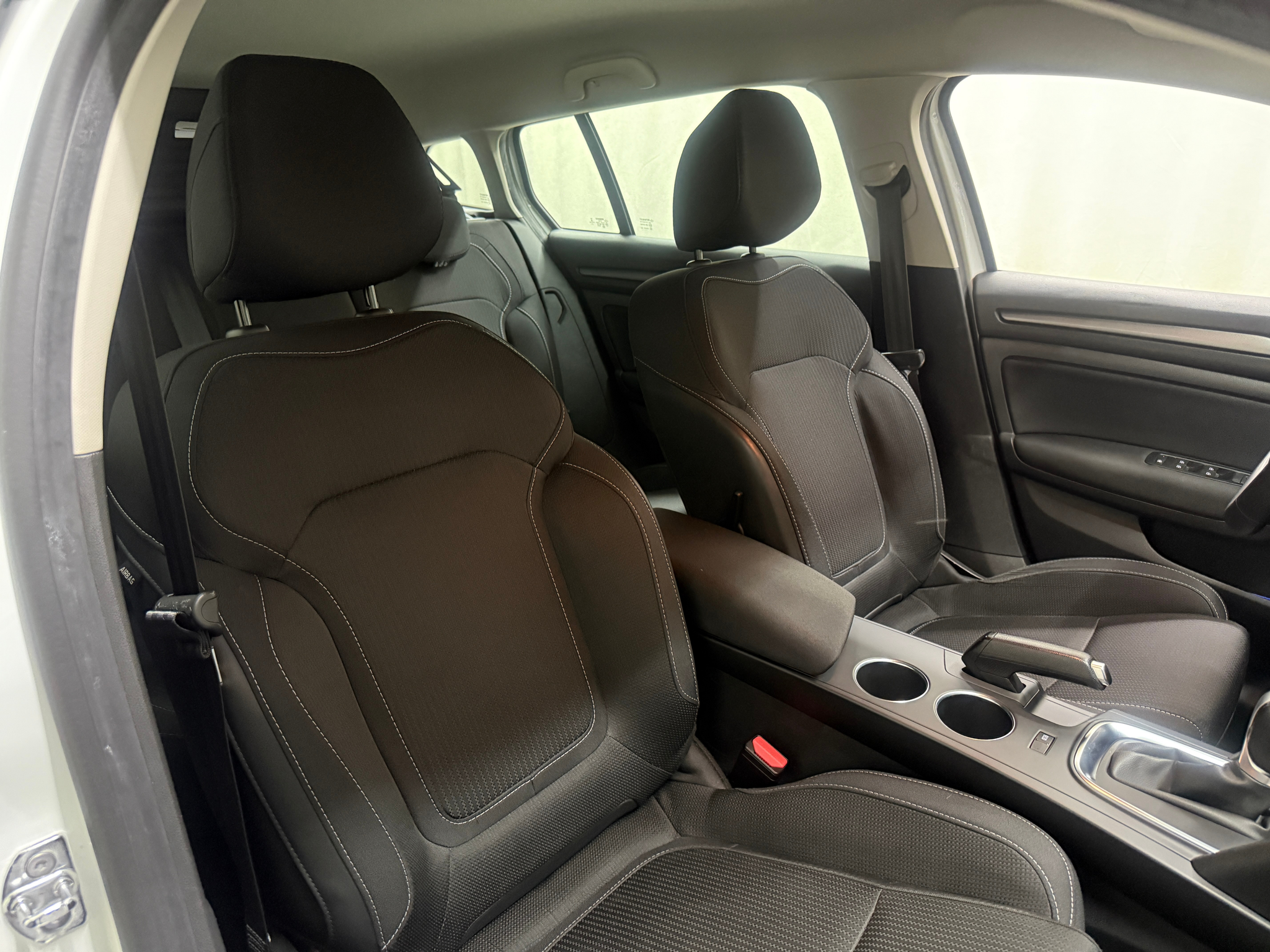 listing desktop thumbnail image 13