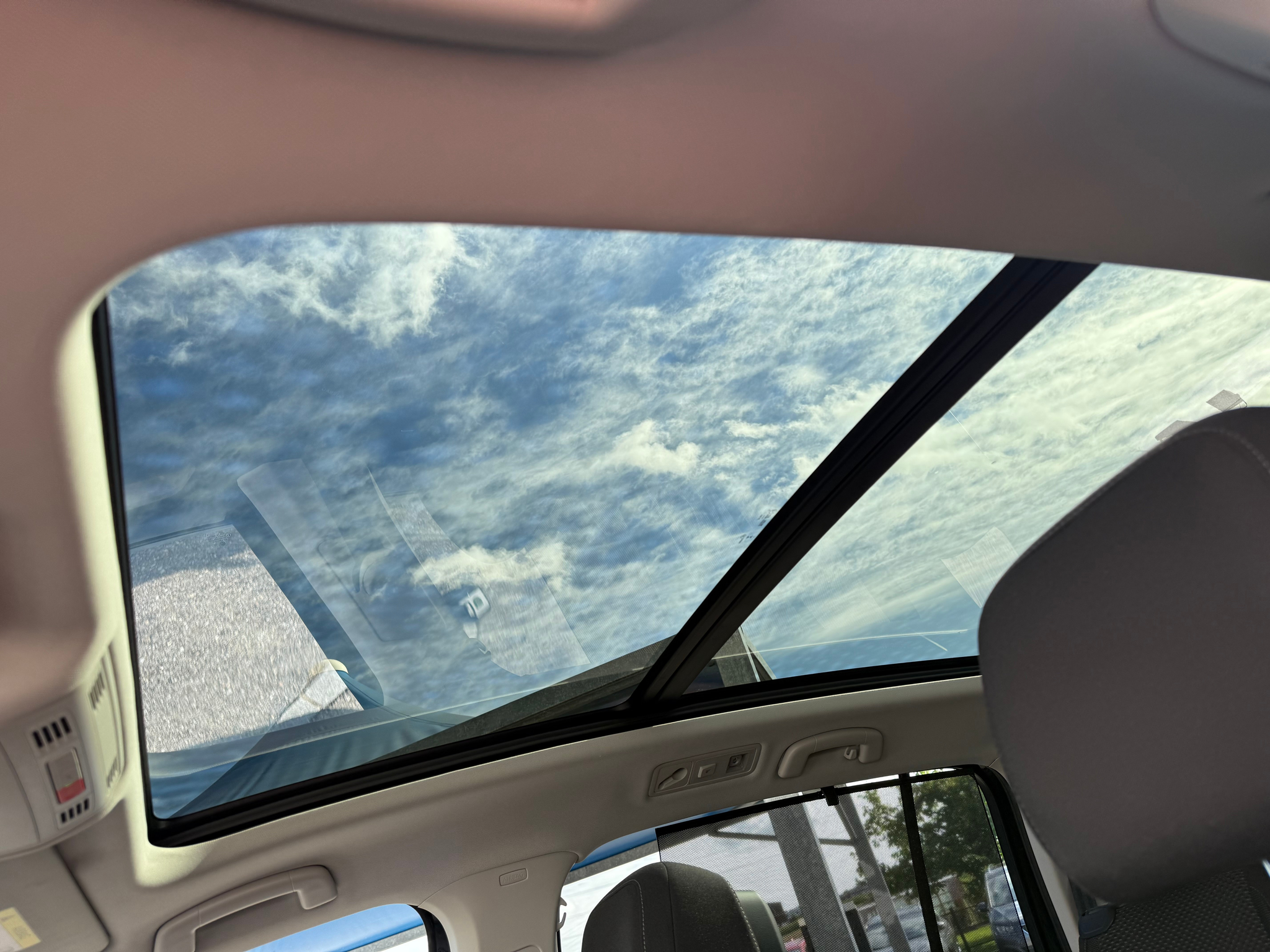 listing desktop thumbnail image 12