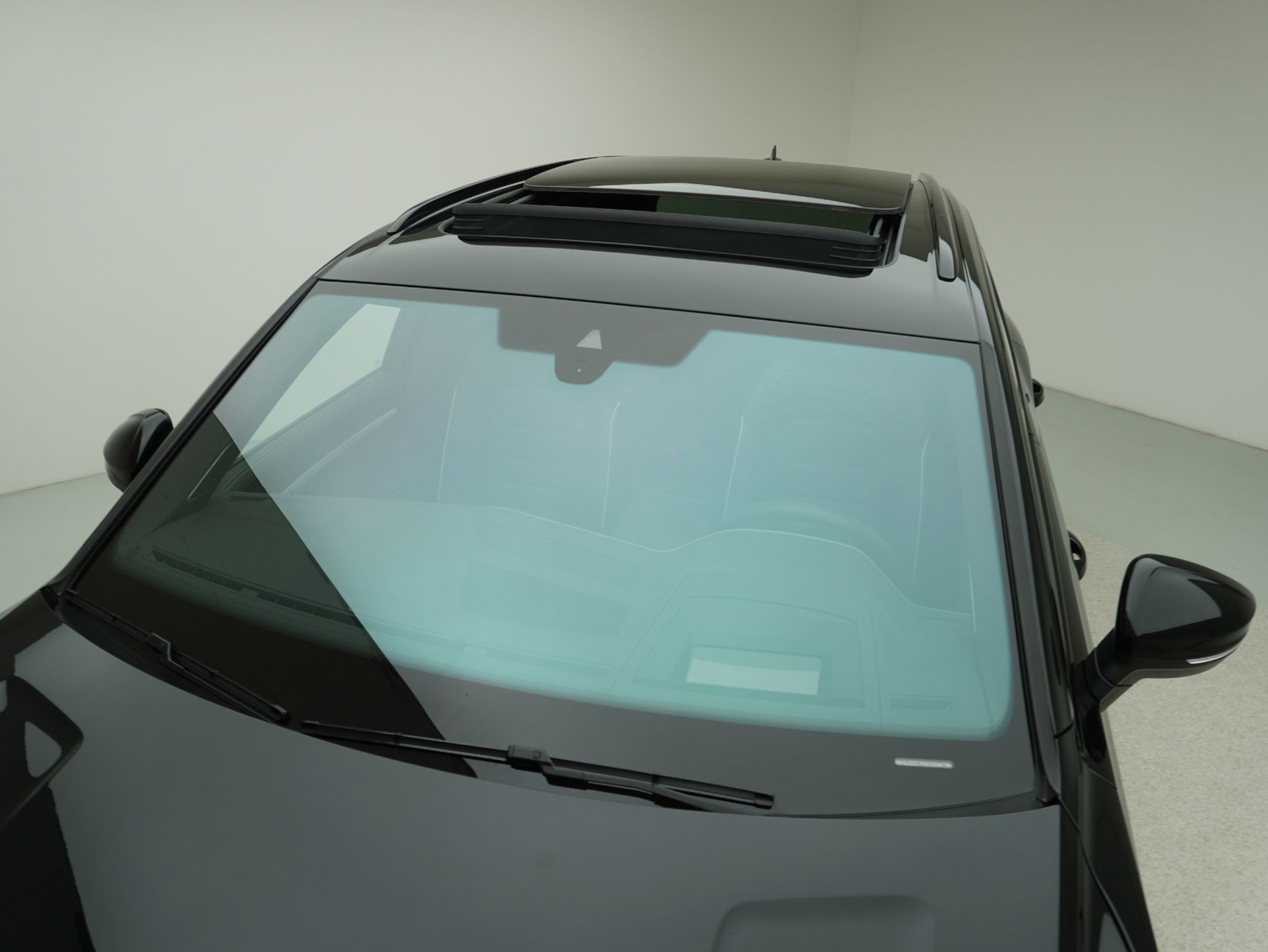 listing desktop thumbnail image 7