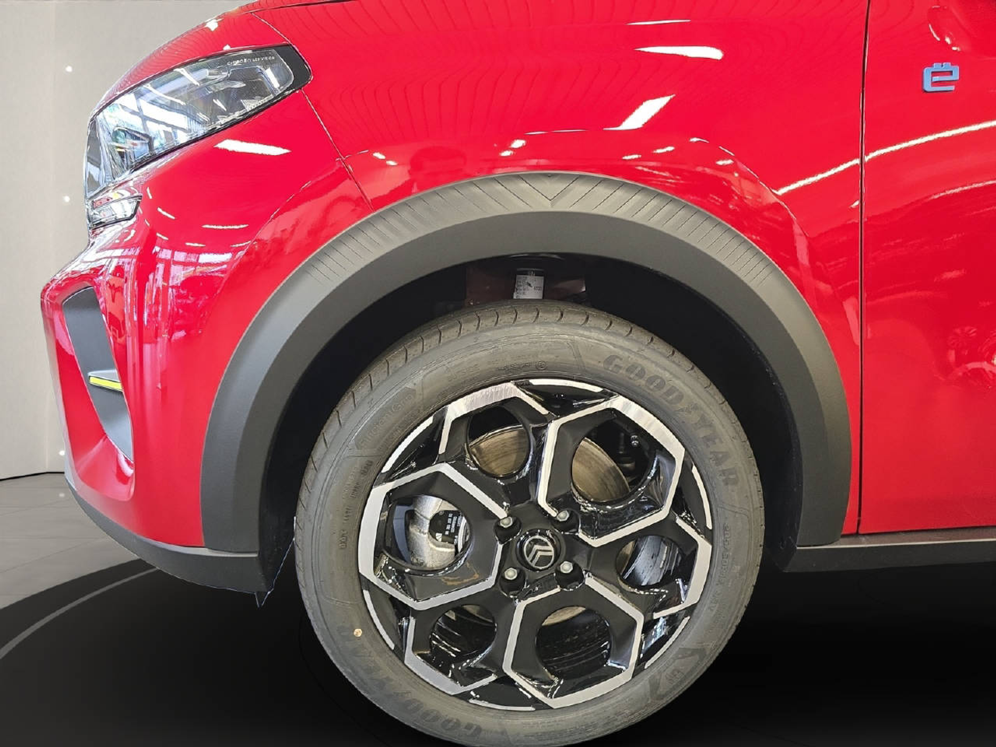 listing desktop thumbnail image 3