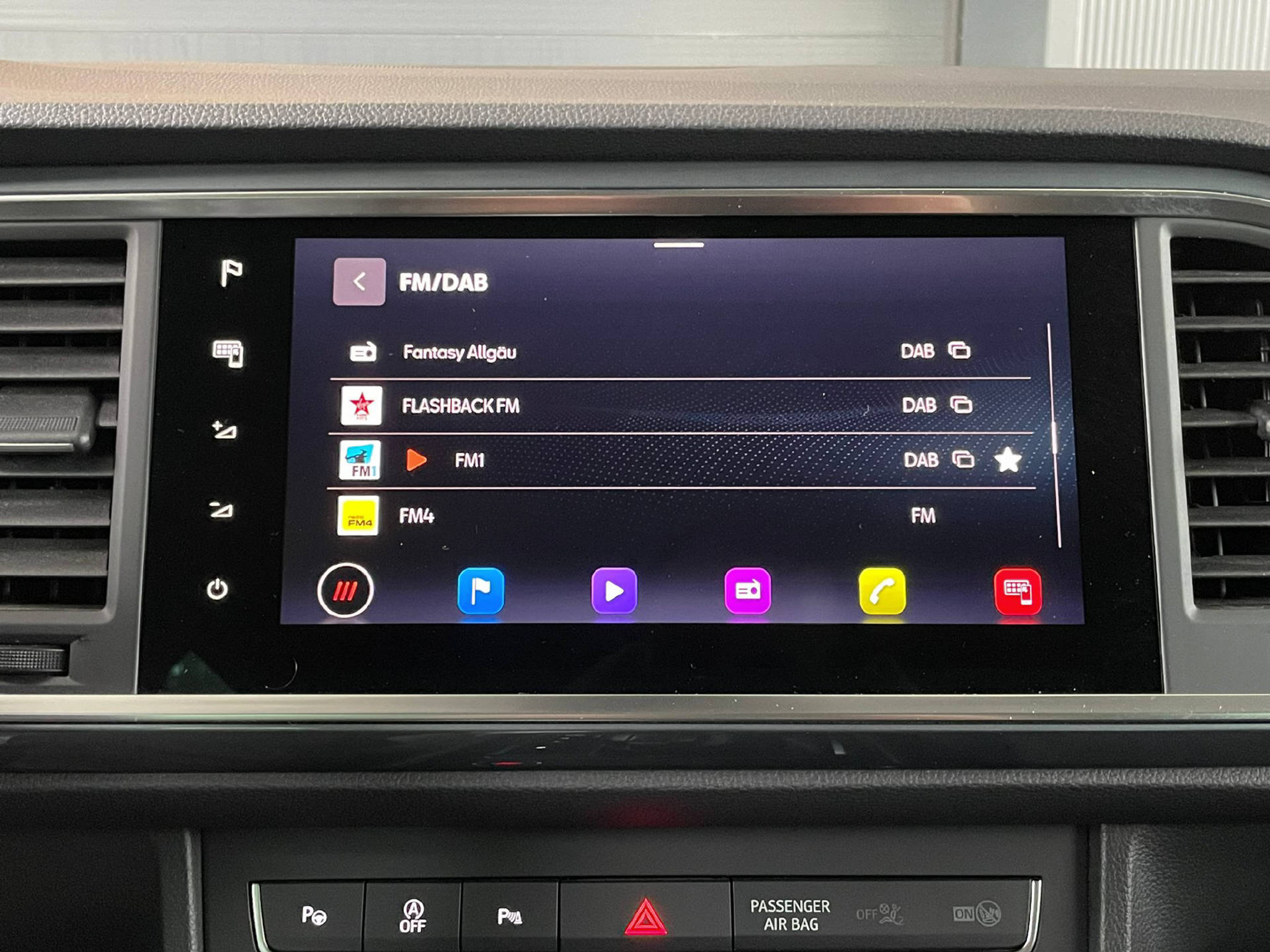 listing desktop thumbnail image 12