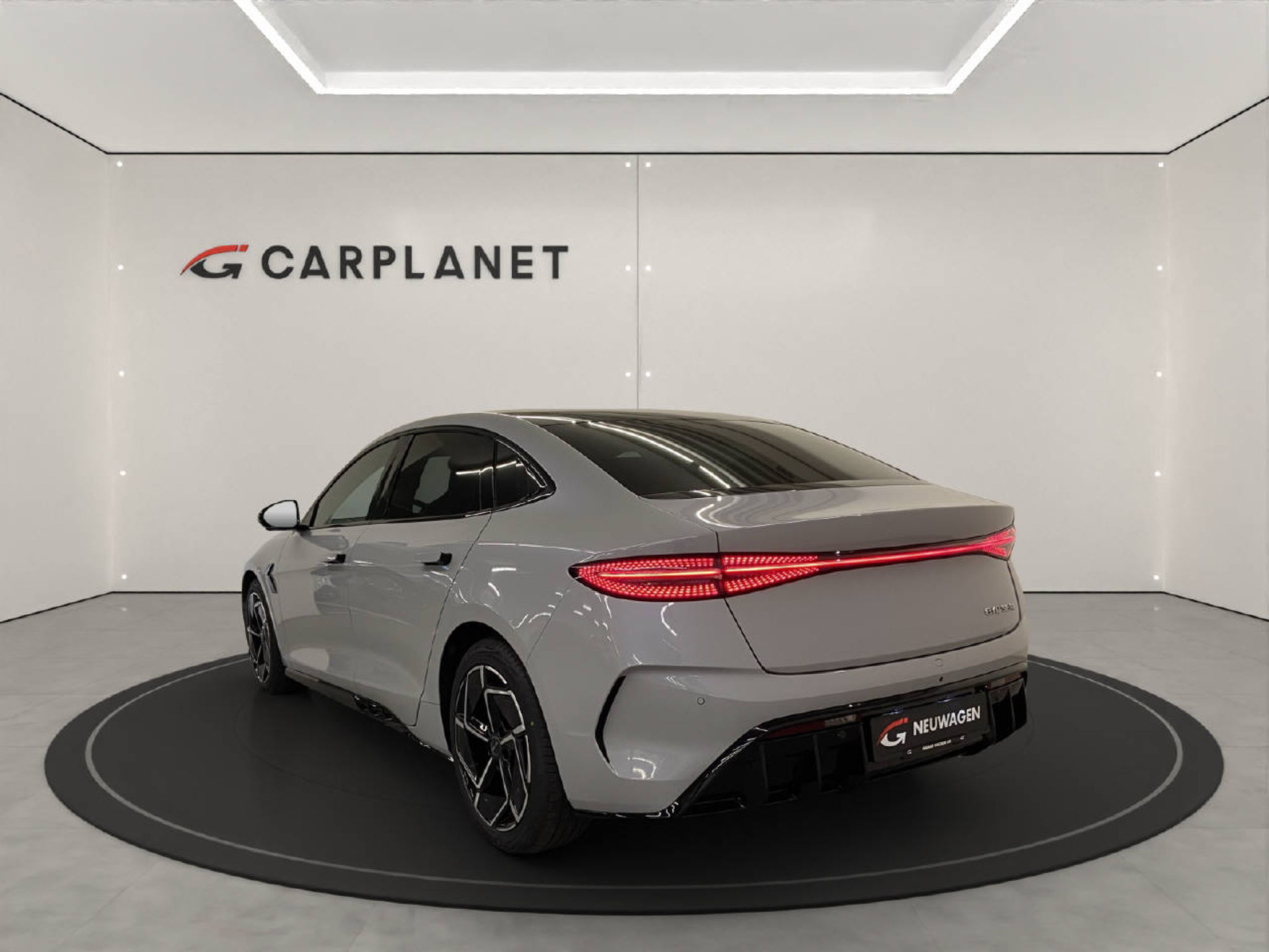 listing desktop thumbnail image 2