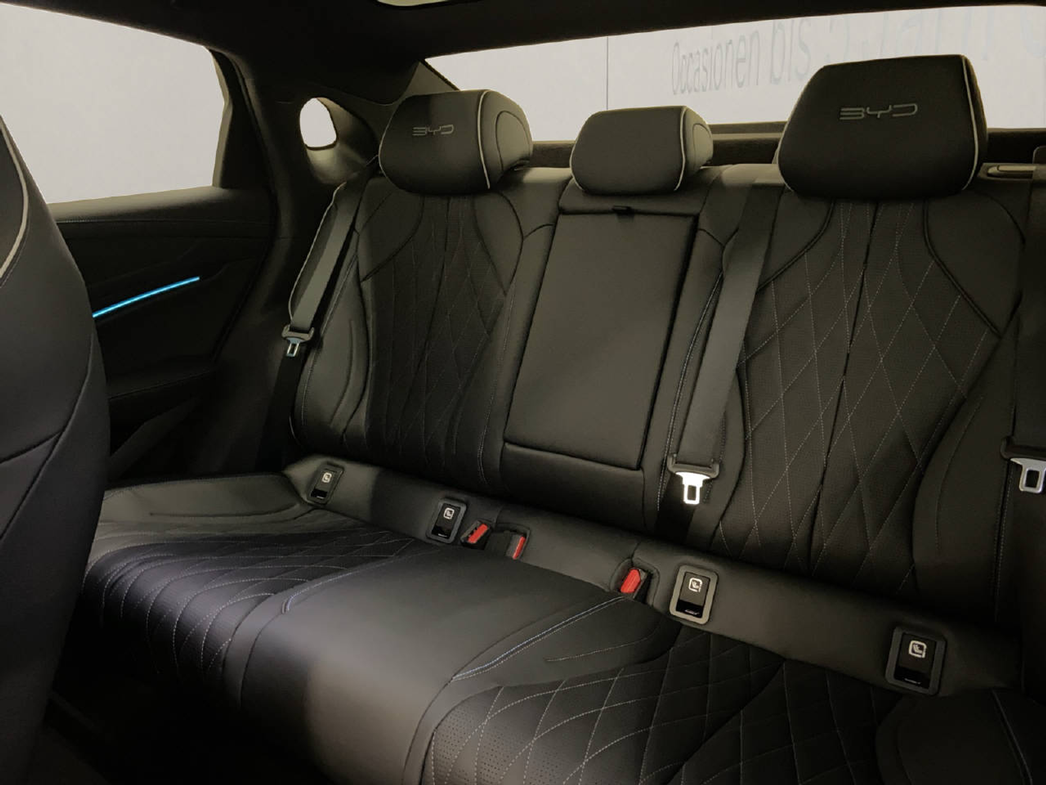 listing desktop thumbnail image 10