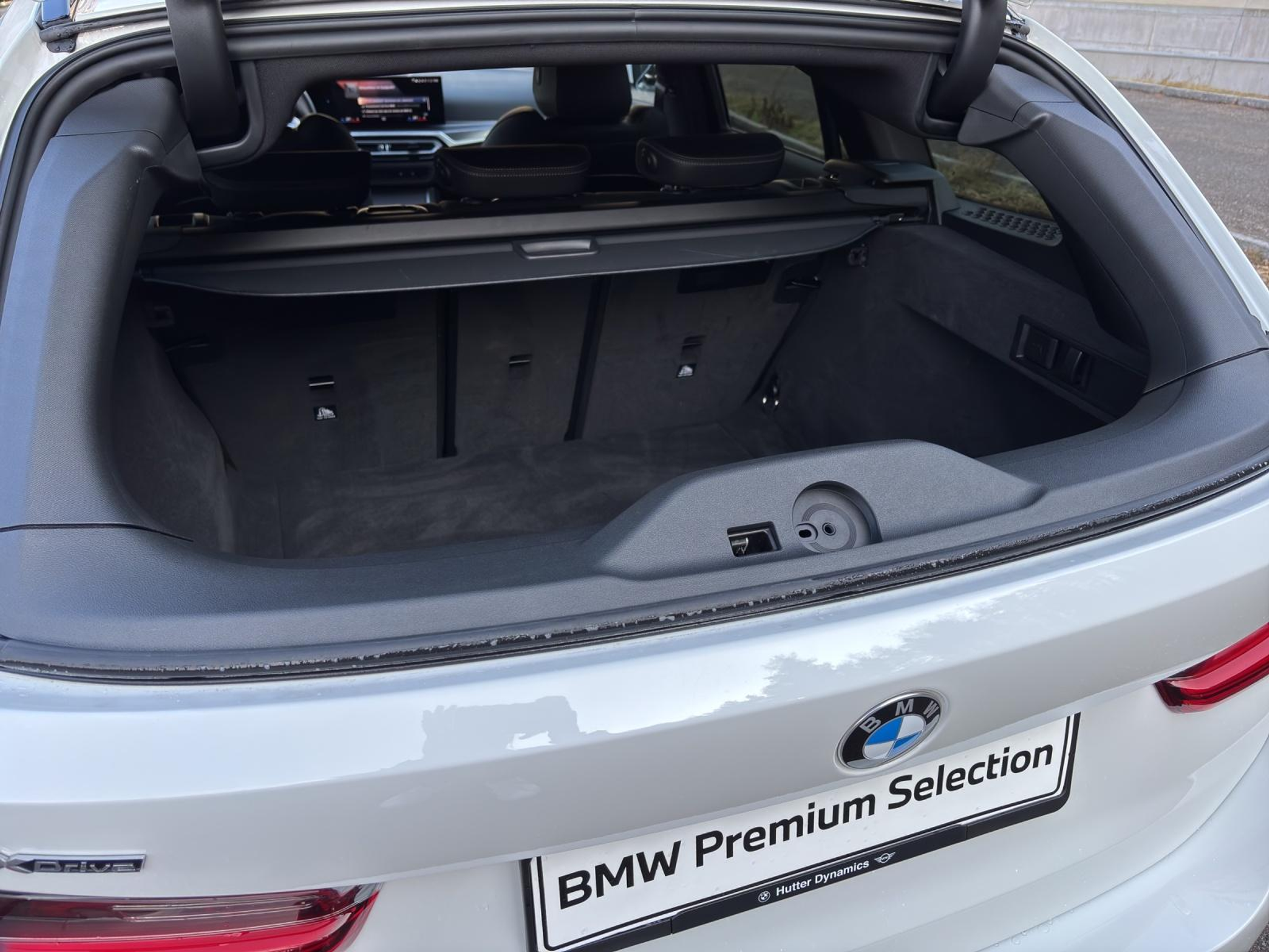 listing desktop thumbnail image 18