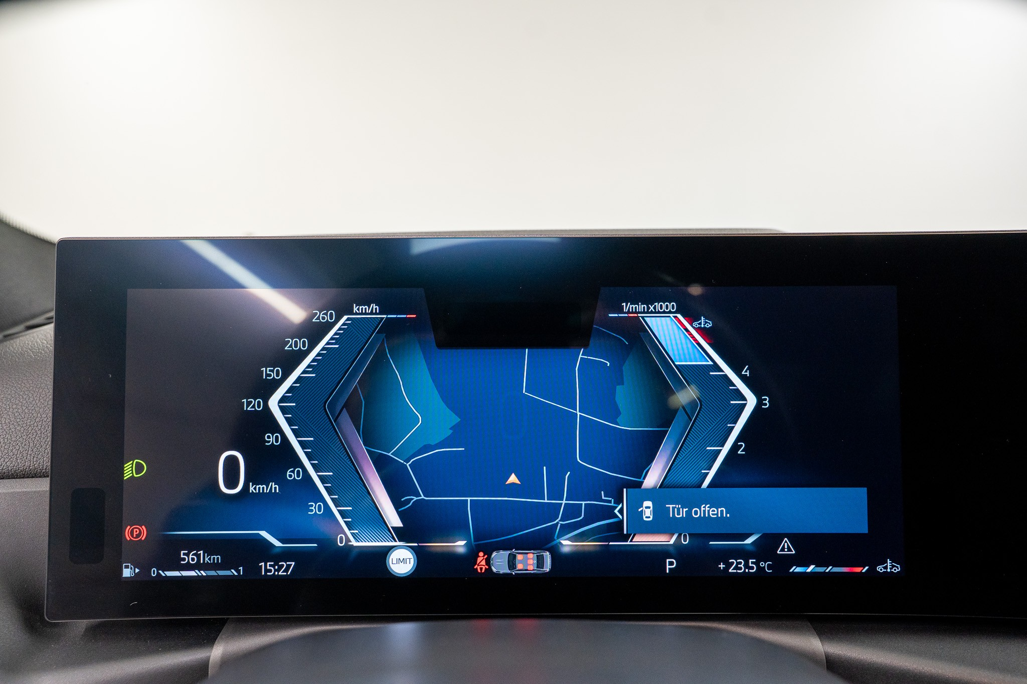 listing desktop thumbnail image 16